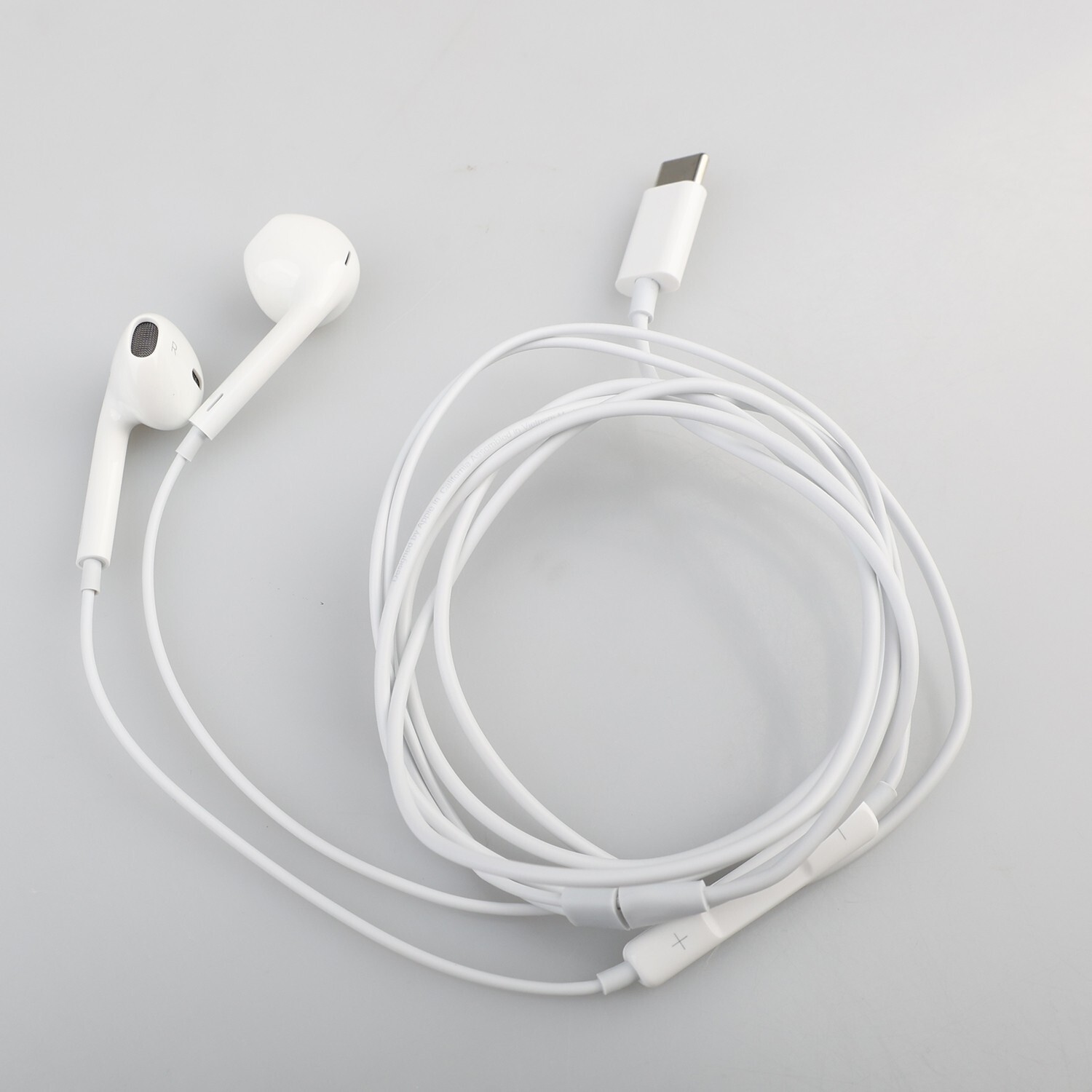 Apple EarPods Headphones USB-C Plug Wired Headset Earbuds Original For iPhone 16