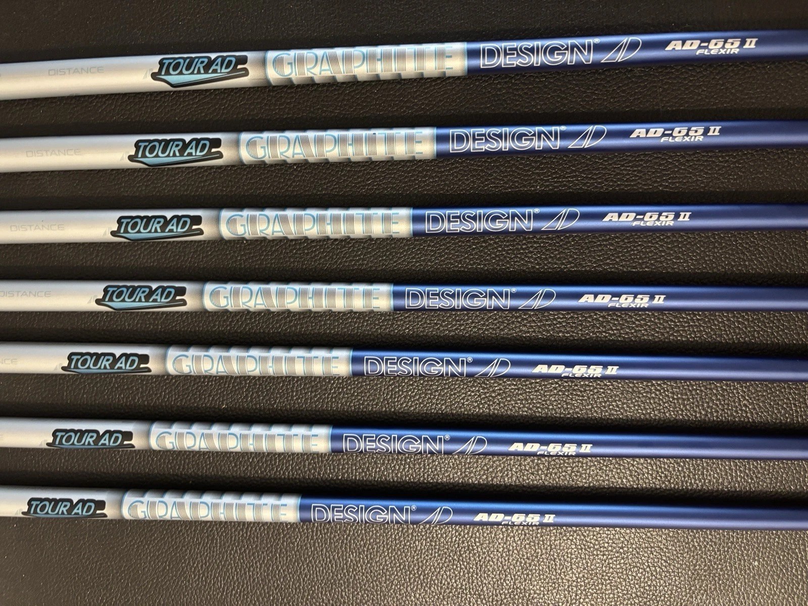 Miura TC-202 Iron’s 4-PW Graphite Design Tour AD-65 Reg Flex, MCC Blk/Blue Grip