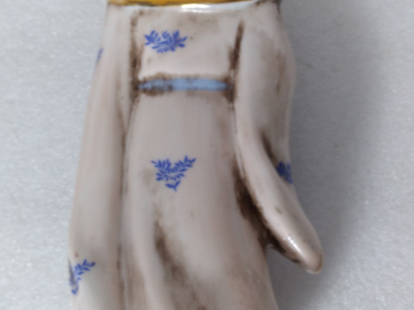 Vintage Japanese Geisha Figurine, Porcelain, Woman in a Kimono 9.5"H