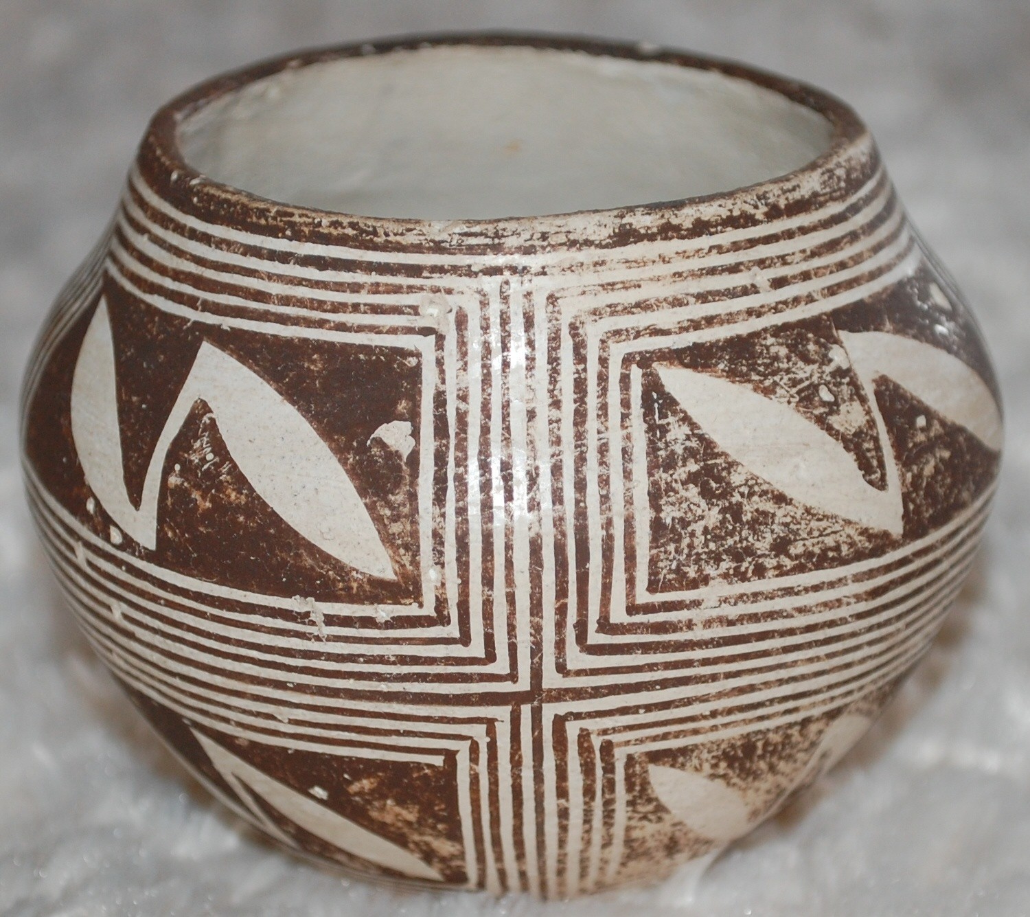 Acoma Clay Pottery Jar, 2.5" tall-3.5" diameter-signed on bottom Acoma NM, 1940