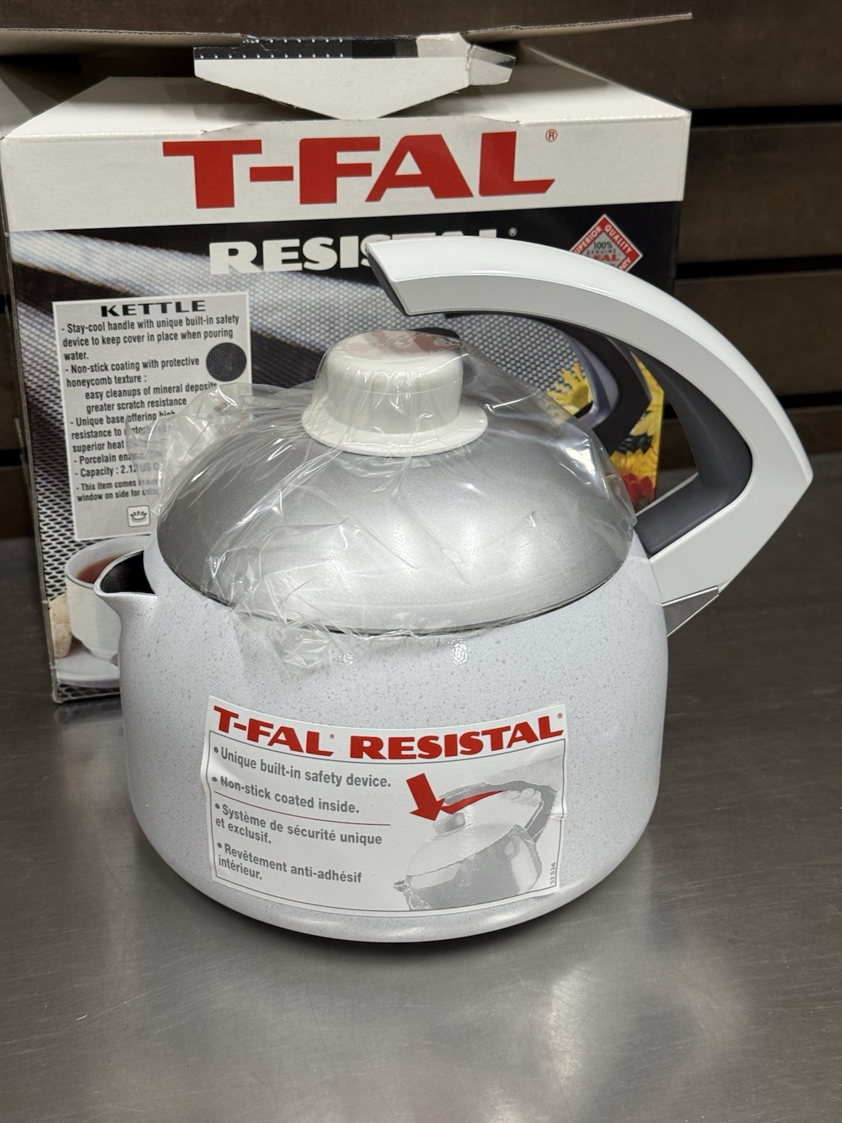 Vintage T-FAL Resistal Kettle Tea Pot White Speckled - 2 Quart - New