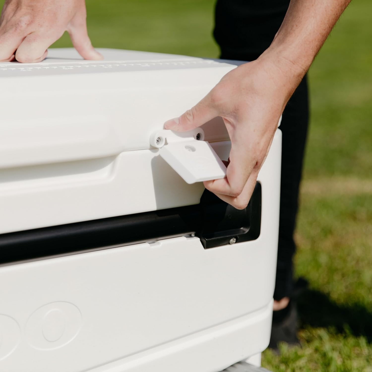 Igloo Maxcold Glide 110Qt Wheeled Cooler | Insulated Hard Shell Ice Chest