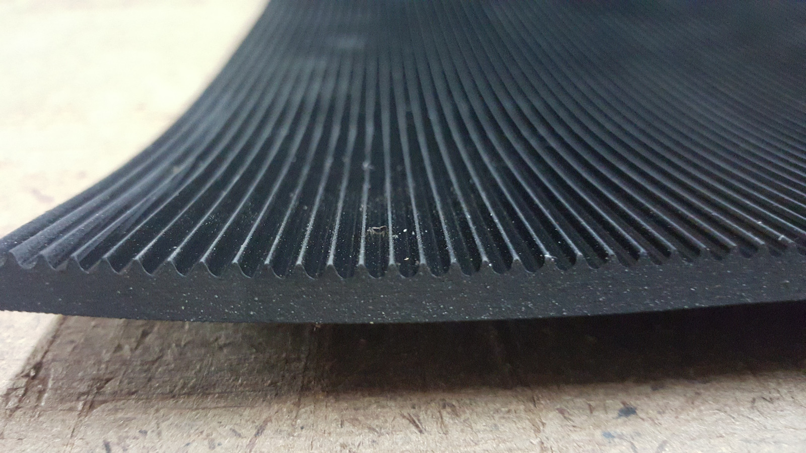 RIB RUBBER MATTING BLACK 1/4 THK X 48" WIDE
