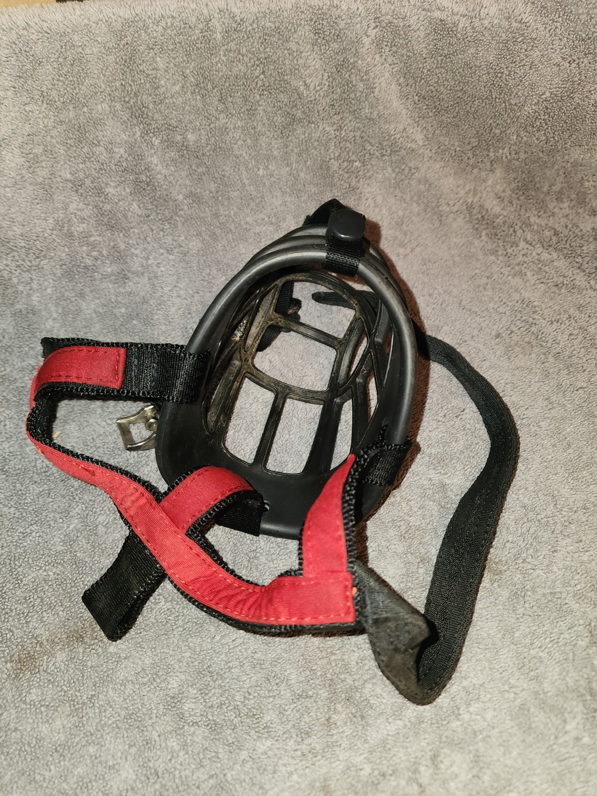 Baskerville Ultra Dog Muzzle Size 4 – Basket Style – Large Dogs – used 1 Time On