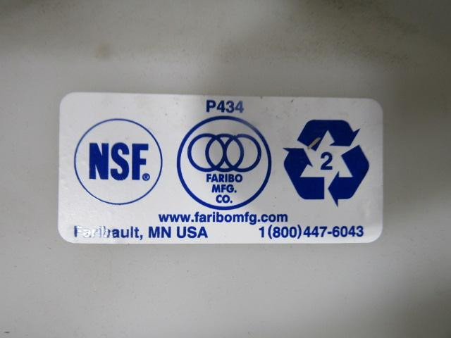 New Faribo 434-2H White 14-3/4" x 9-1/2" Poly Cover For P434 Bin Lot of one (1)