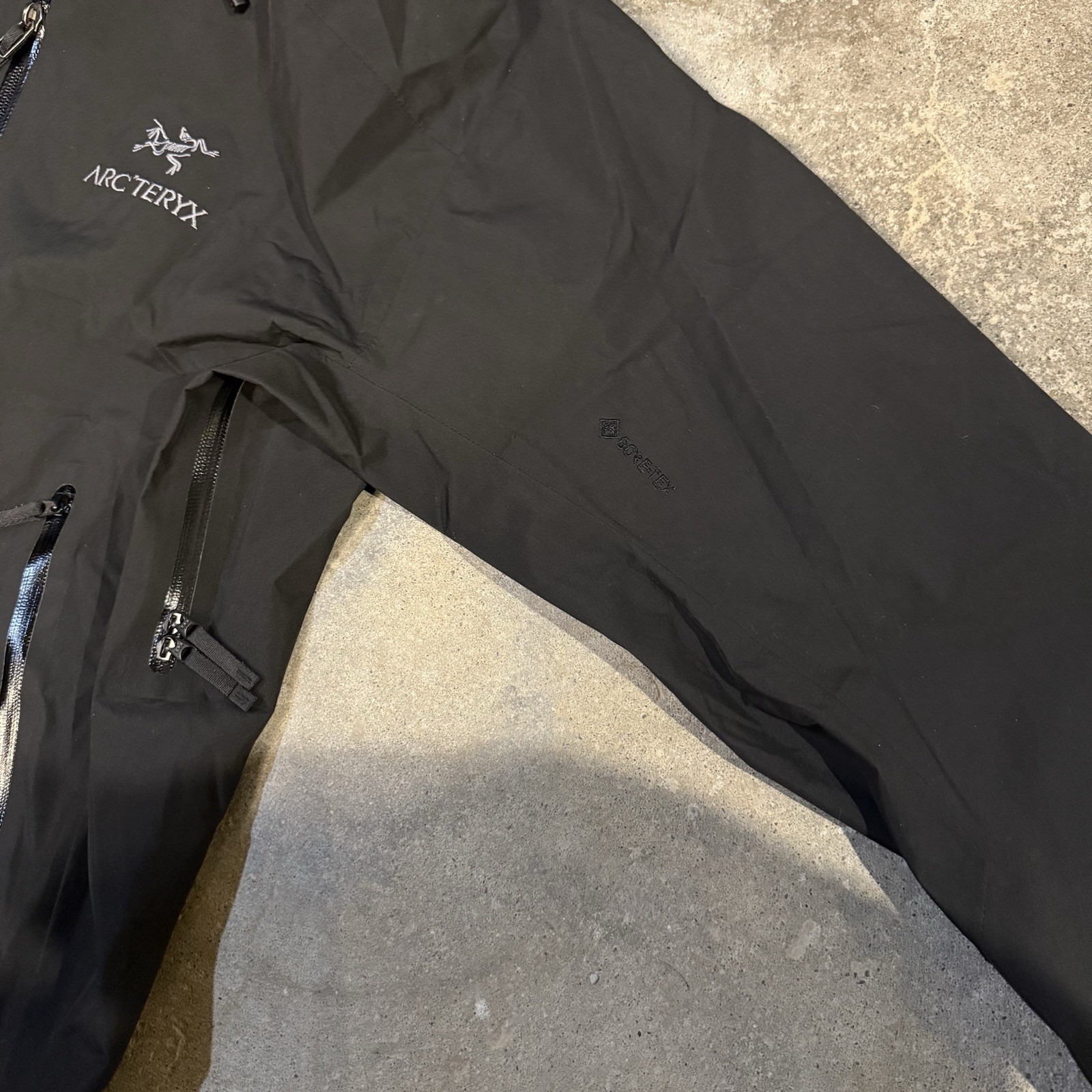 Arcteryx Beta LT Black Used Men’s Large