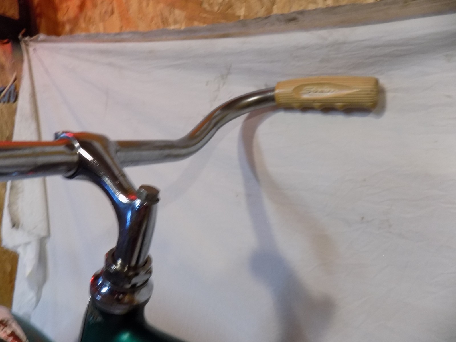 1957 SCHWINN SPEEDSTER MENS AMERICAN 24 BIKE GREEN TYPHOON JAGUAR TIGER CORVETTE