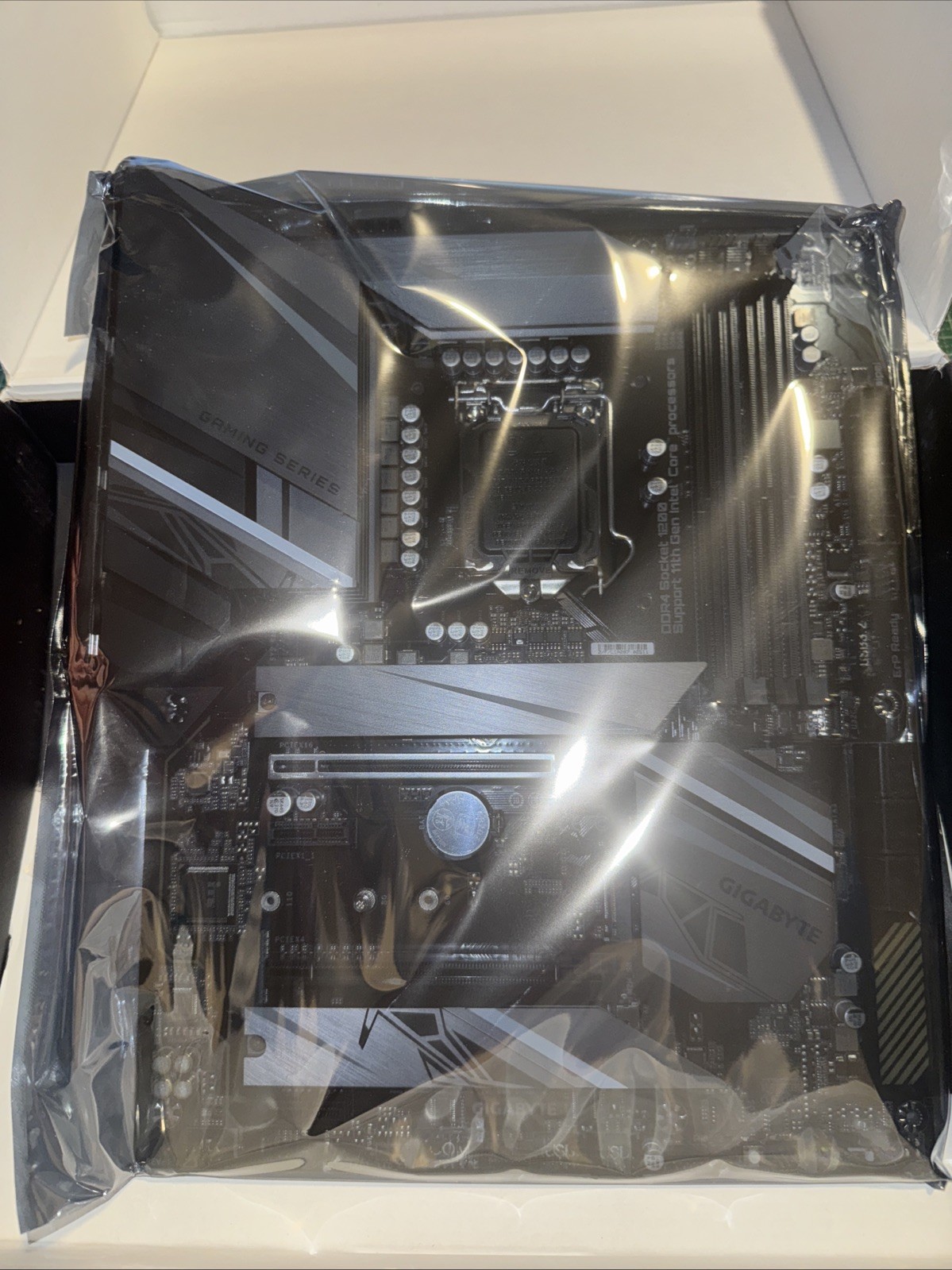 GIGABYTE Z590 Gaming X Motherboard Intel 11th Gen Z590 DDR4 LGA 1200