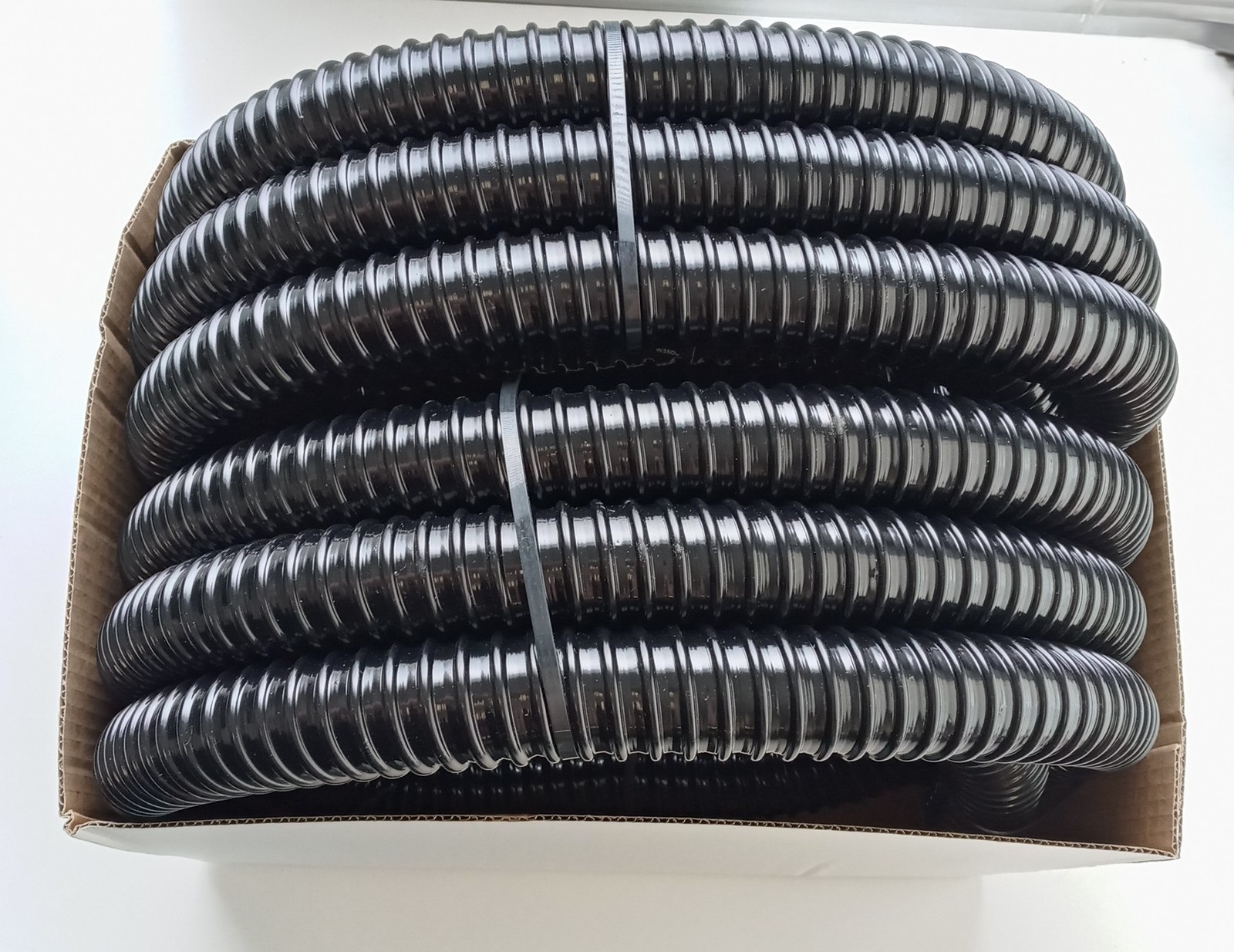 Beckett 1-1/2" x 20' Non-Kink Corrugated Tubing 7209910 2pc