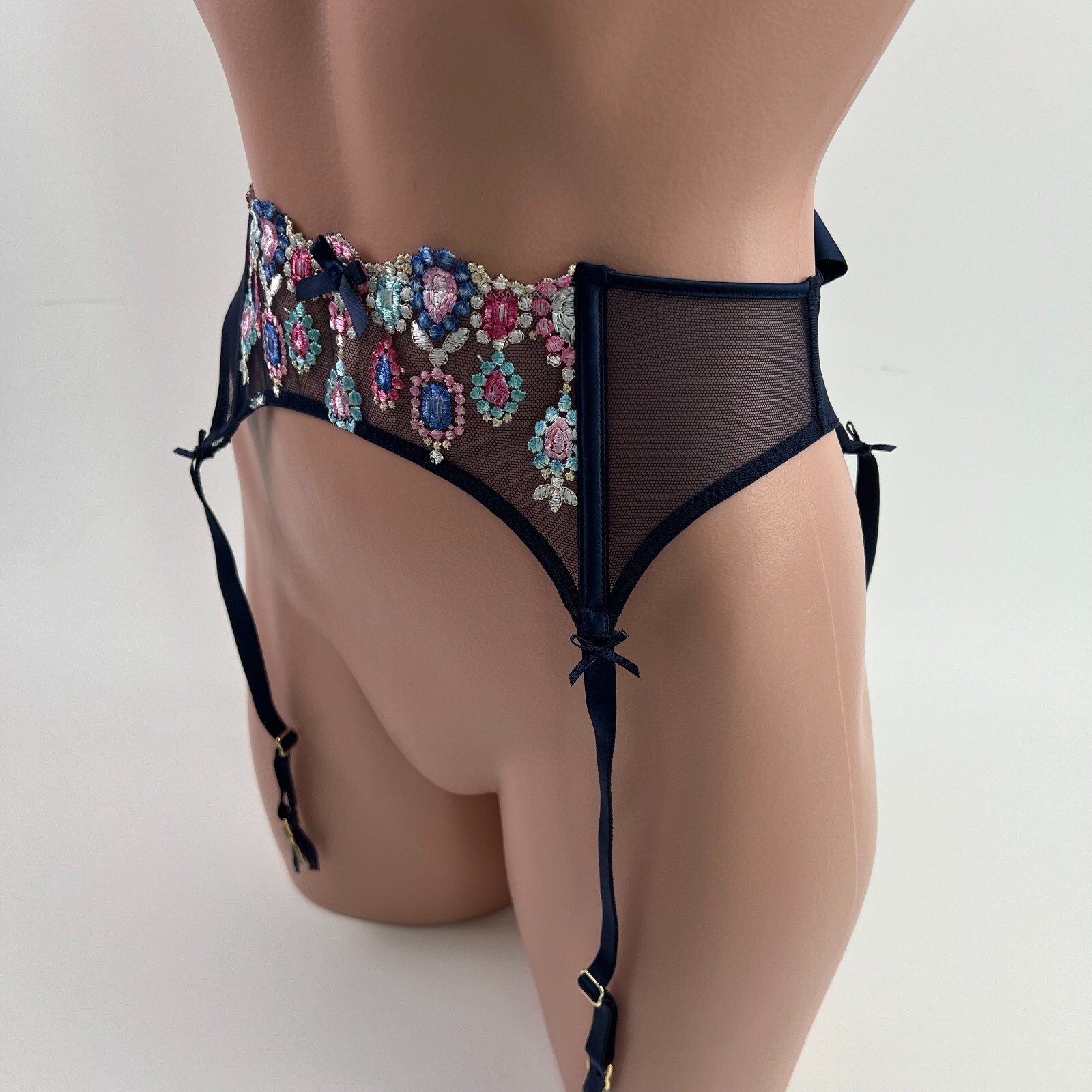 Victoria's Secret Dream Angels Floral Embroidered Garter Belt Black XS/S NWT