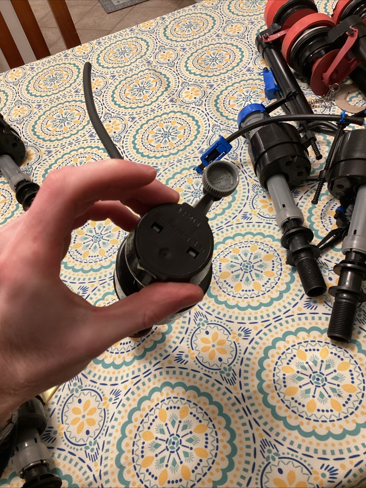 Fluidmaster 400A Anti-Siphon Universal Toilet Tank Fill Valve,Black