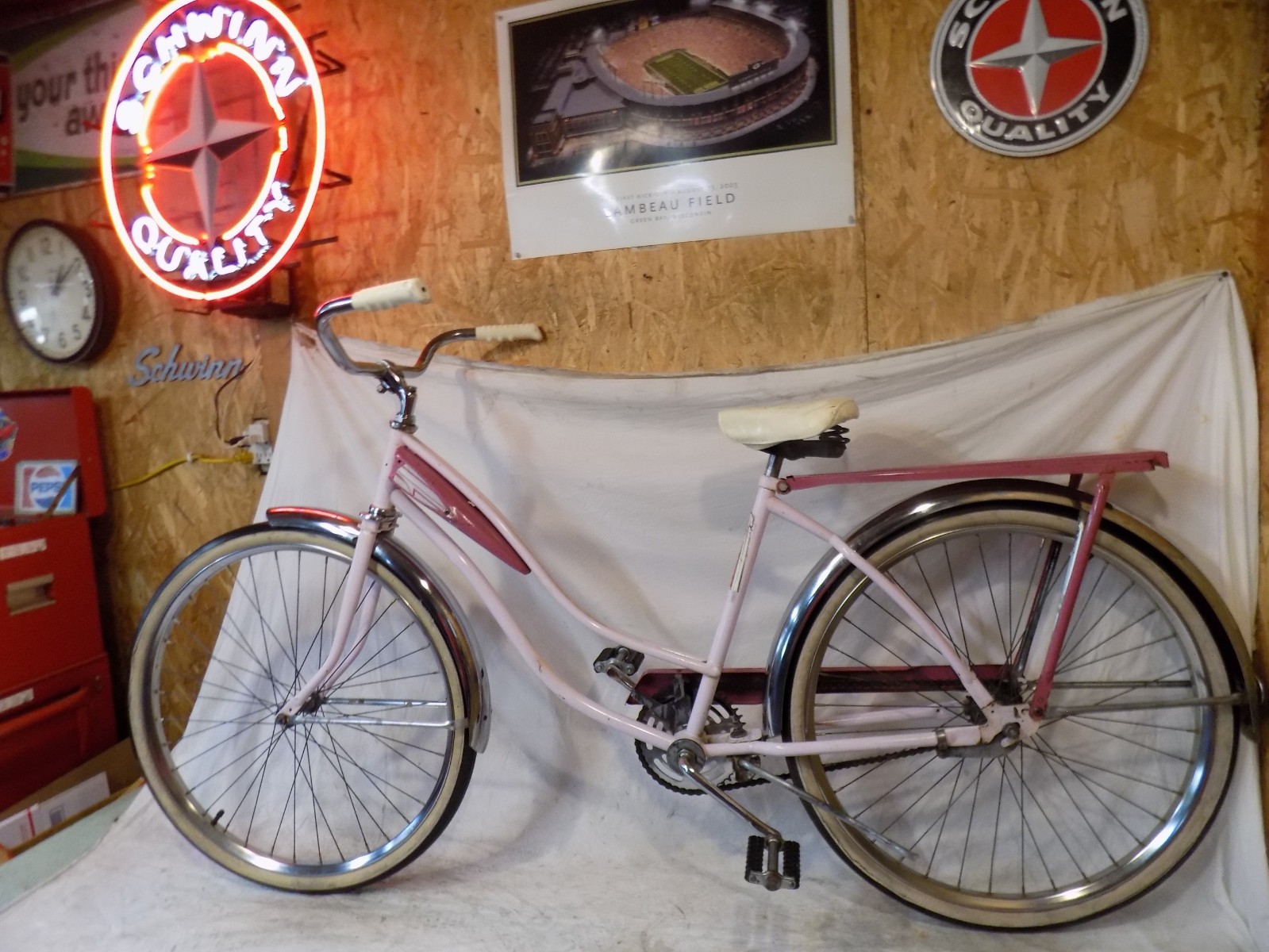 1960s ROLLFAST PINK LADIES TANK BIKE JC HIGGINS MURRAY JET RACK VINTAGE CUTE!