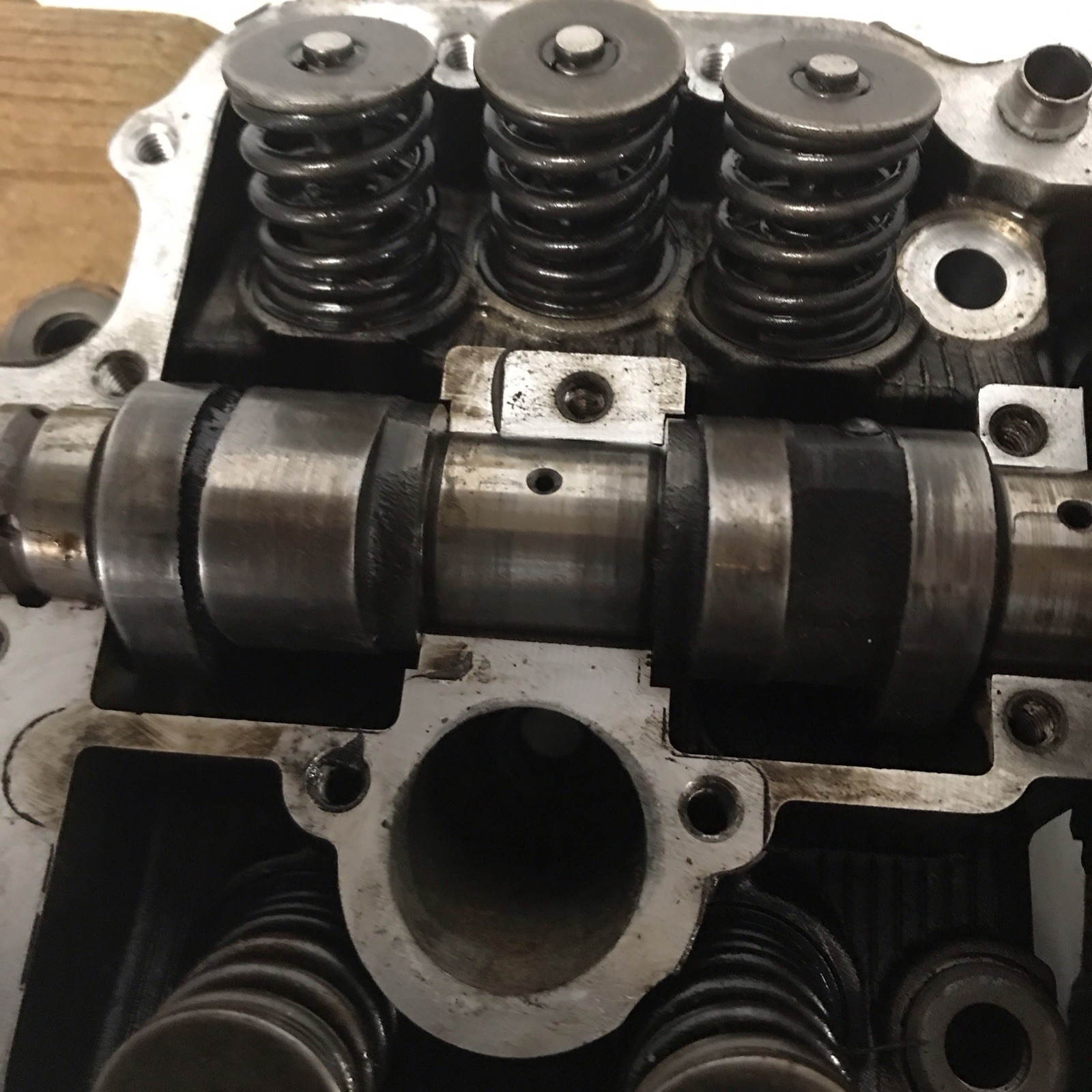 2002-08 Yamaha GRIZZLEY 660 OEM Cylinder Head 5KM-11101-01-00 CAM & ROCKER COVER