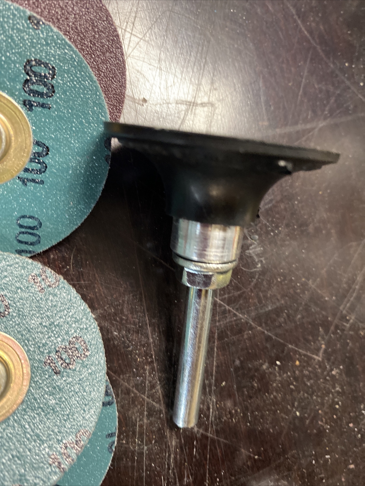 100 DISC LOT 3M Roloc Abrasive Sanding Die Grinder Discs 2" 100 Grit w/ mandrel