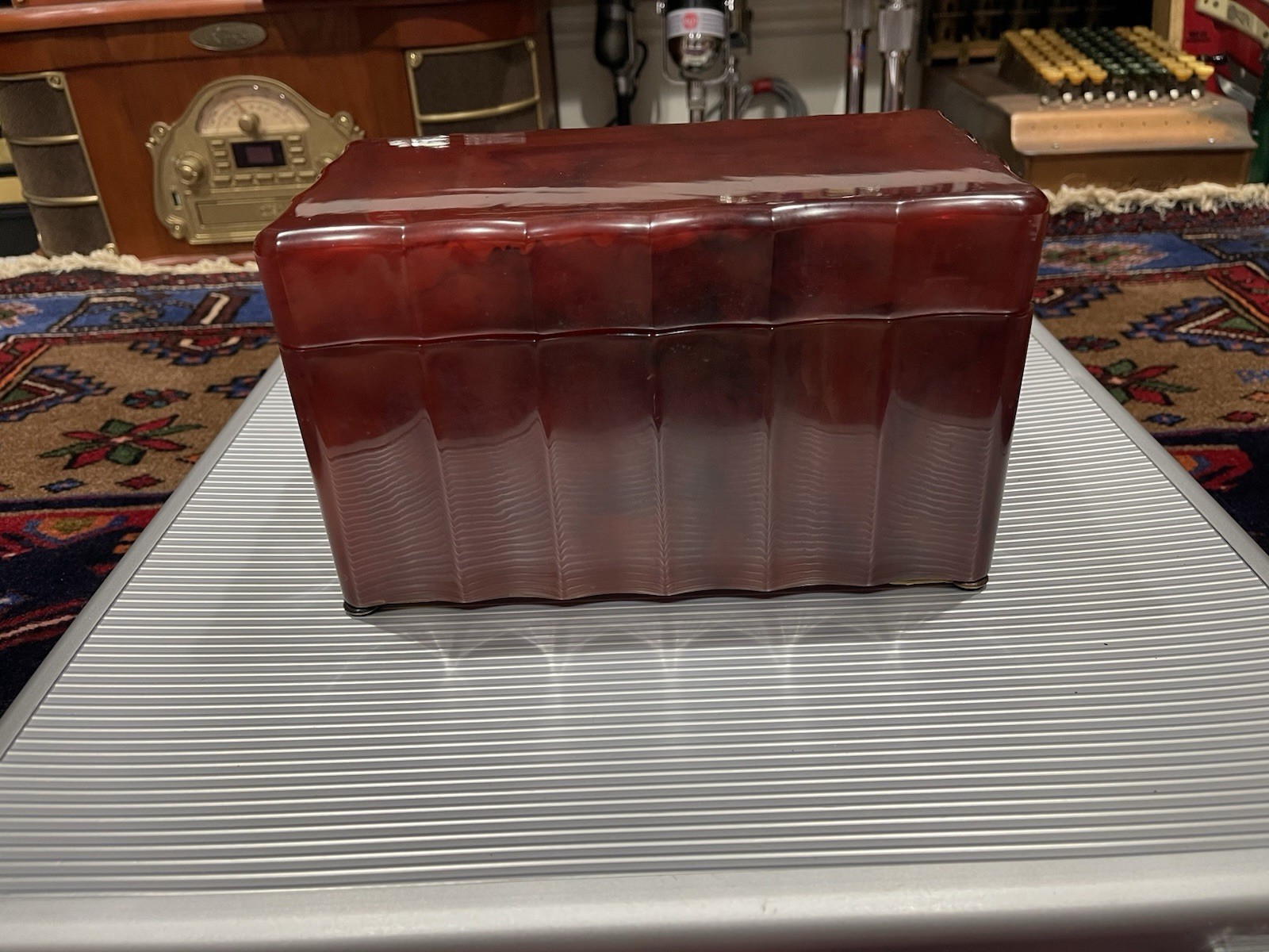 Antique Catalin General Electric L-622, Tube Radio, “ Jewel Box” Style