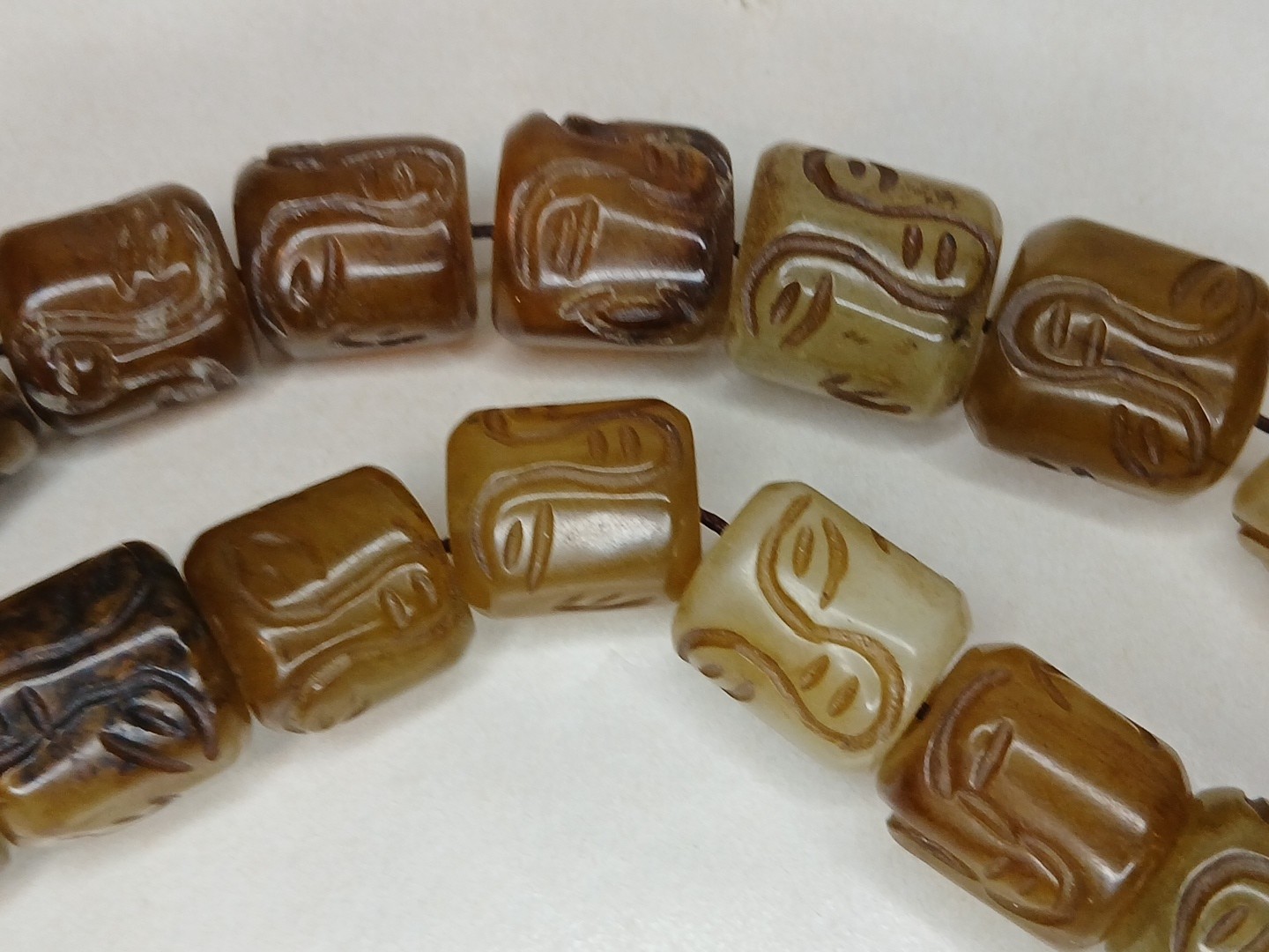 Antique Vtg Original China Tibetan Carved Prayer Jade Beads Buddha