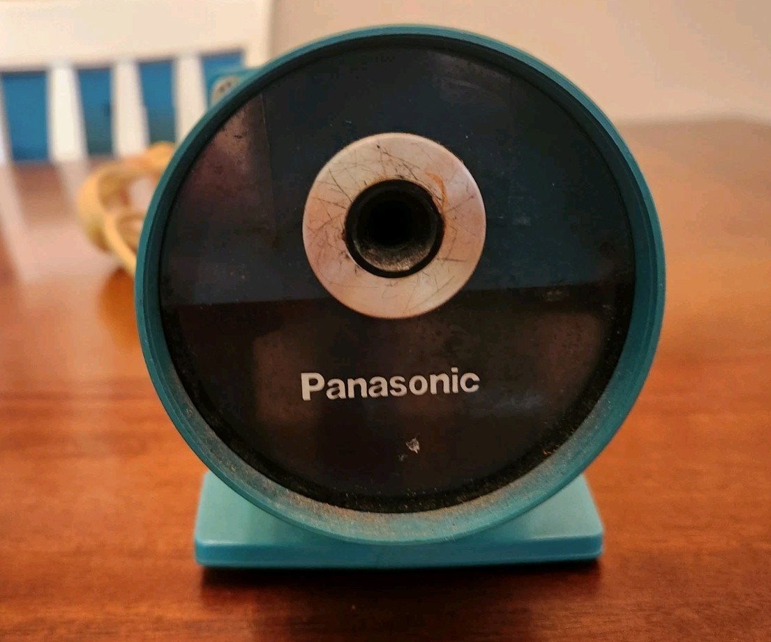 Vintage Panasonic Electric Pencil Sharpener KP-22A Teal Works Cracked Base