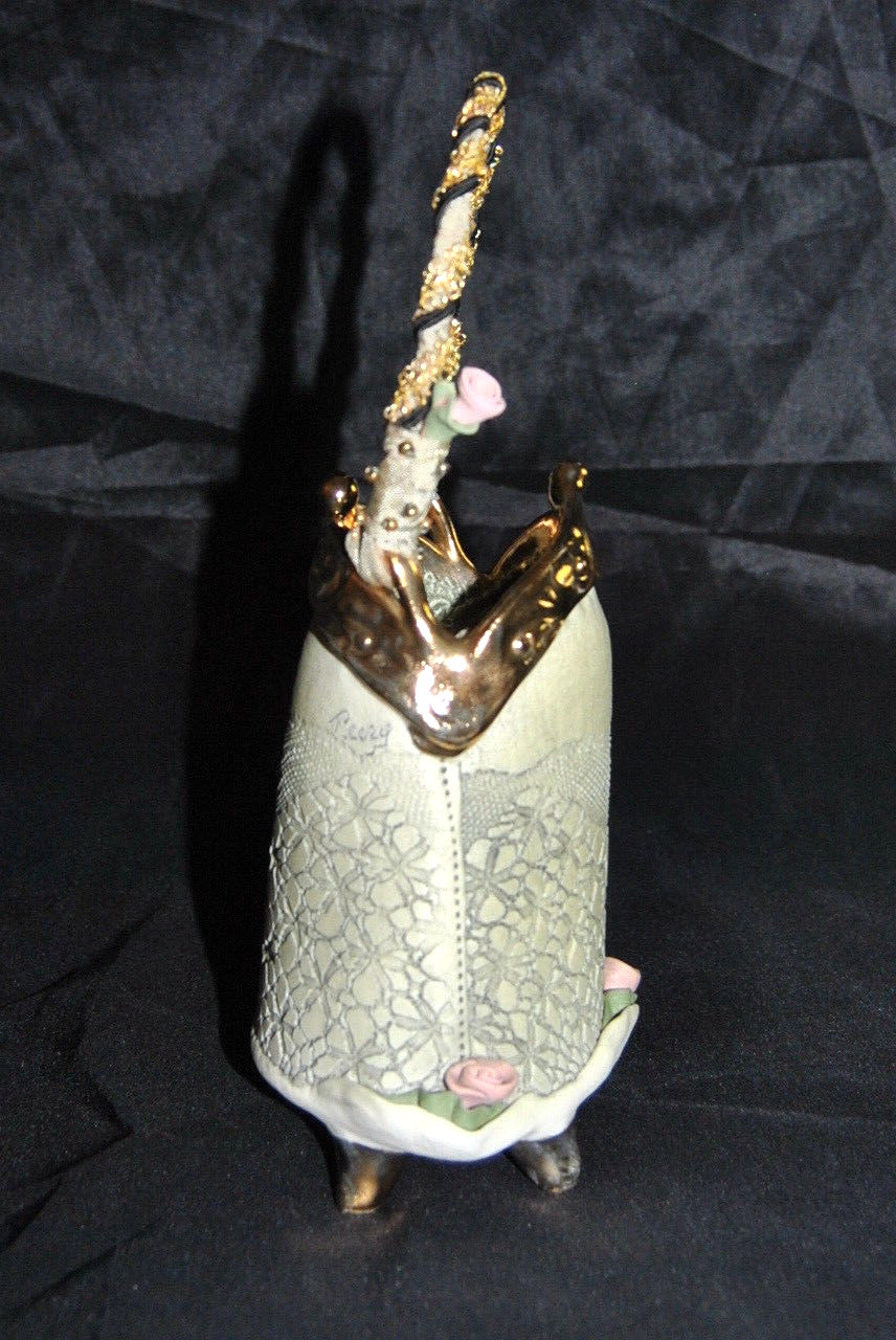 RARE DECORATIVE TEXTURED PORCELAIN PURSE BY LAURA PEERY. Pale Green Signed