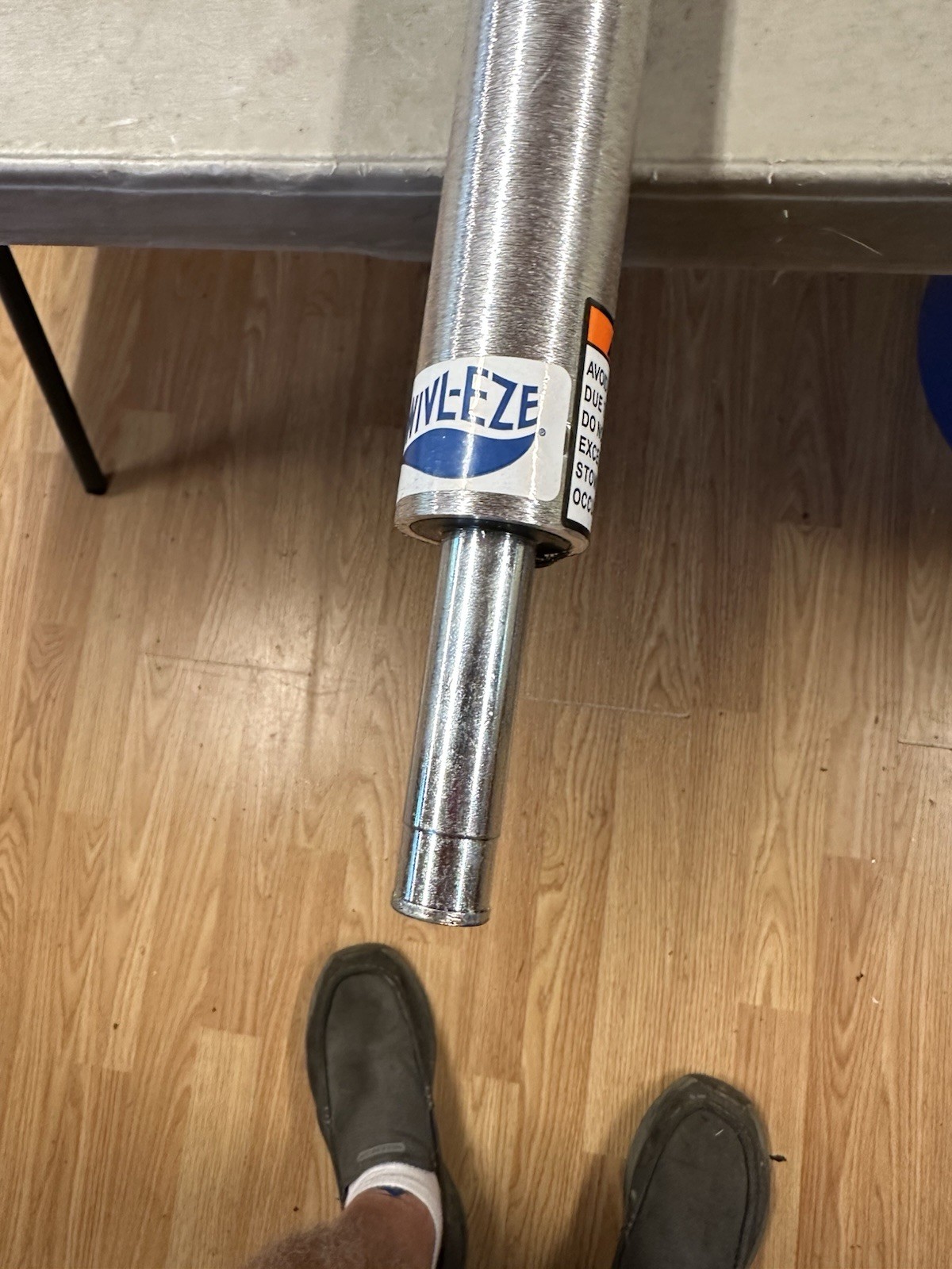 36 “ Heavy Duty T Bar With 22 “Post and 6 45 Degree Holders & 3/4 Drop In Post*