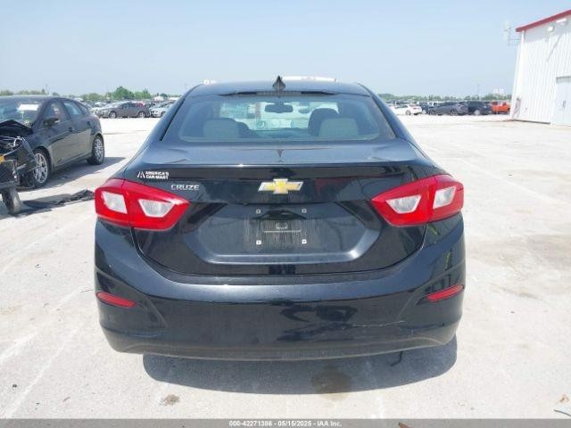 Used Front Right Drive Axle Shaft fits: 2017 Chevrolet Cruze front gasoline AT F