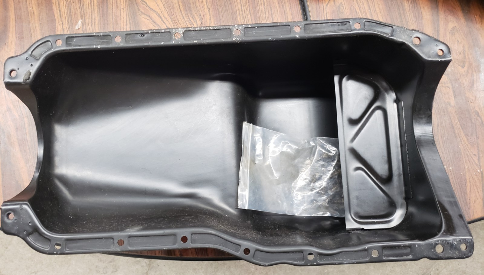 MerCruiser 810845 Marine Engine Oil Pan 3.0L Volvo Penta 3857863