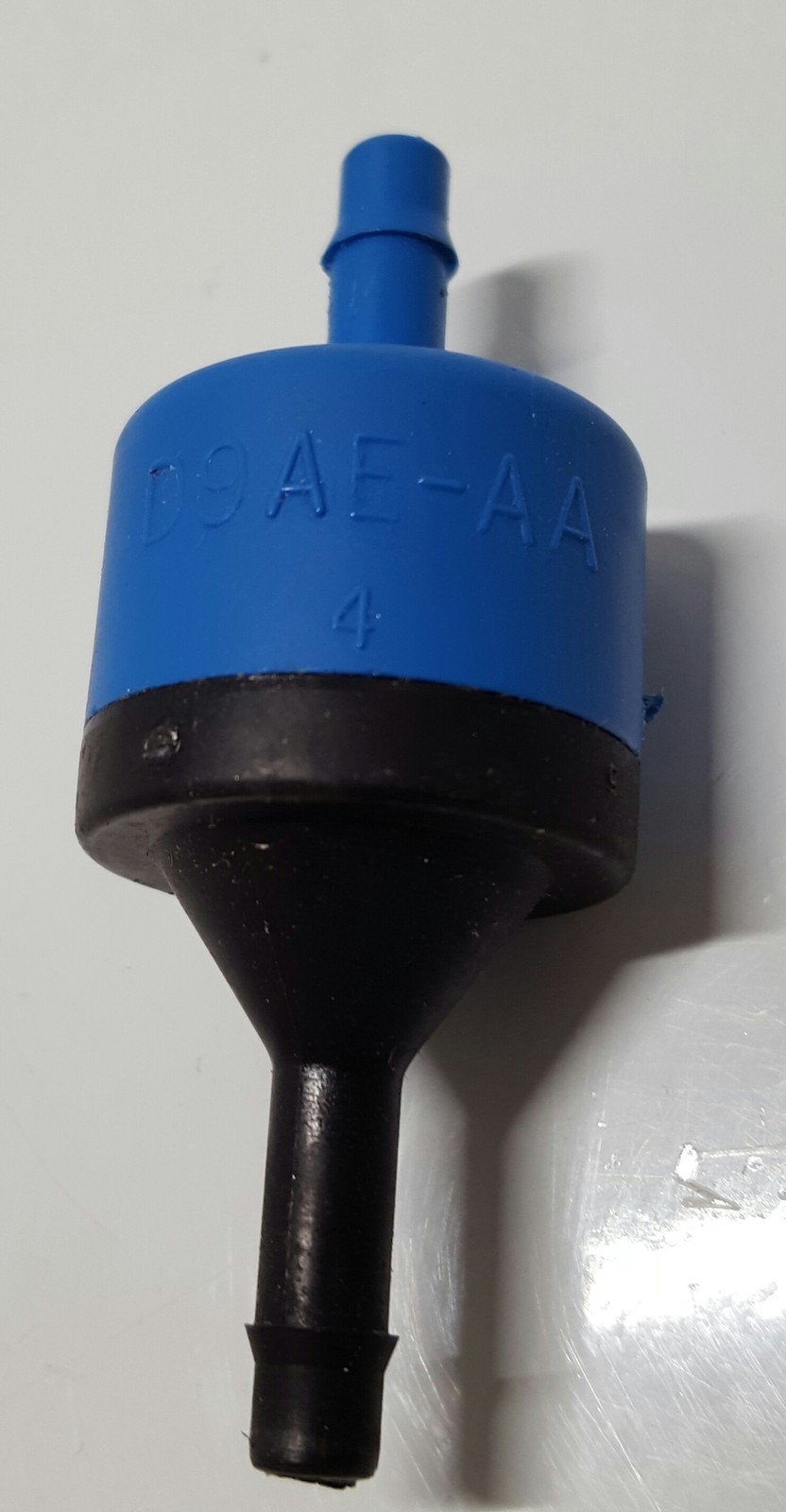 New OEM Distributor Check Valve Fits Ford F150 F250 Bronco DY260 D9AZ-12A197-A