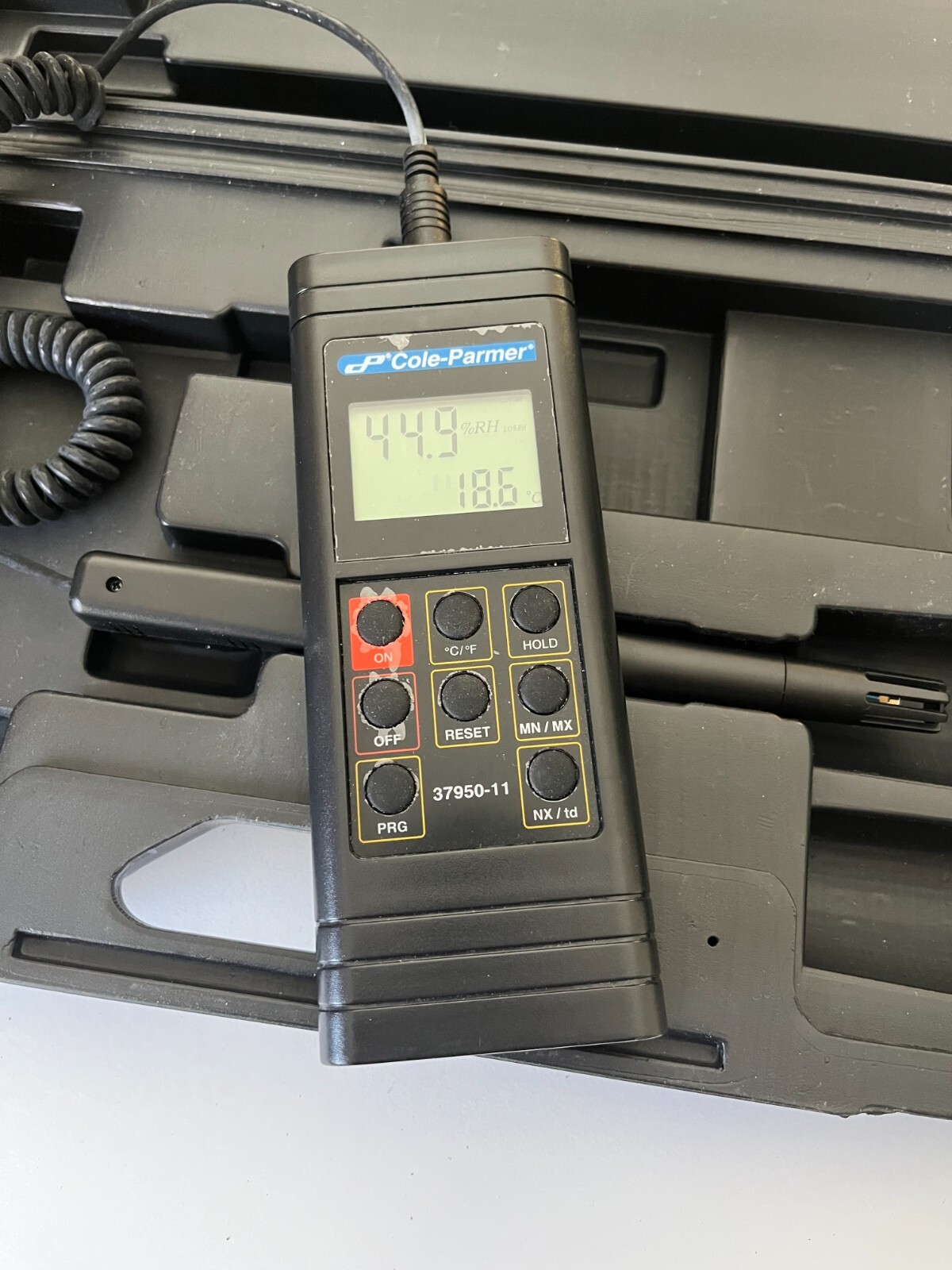 Cole Parmer 37950-11 Handheld Digital Thermohygrometer, Case included