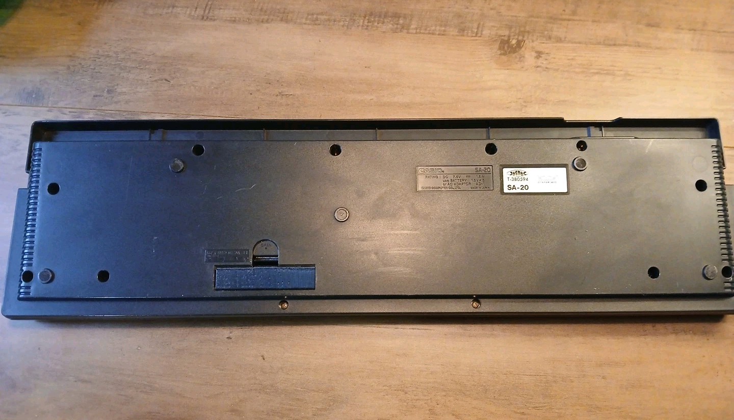 Casio SA-20 Electronic Keyboard 100 Sound Tone Bank Rhythm Super Accompaniment