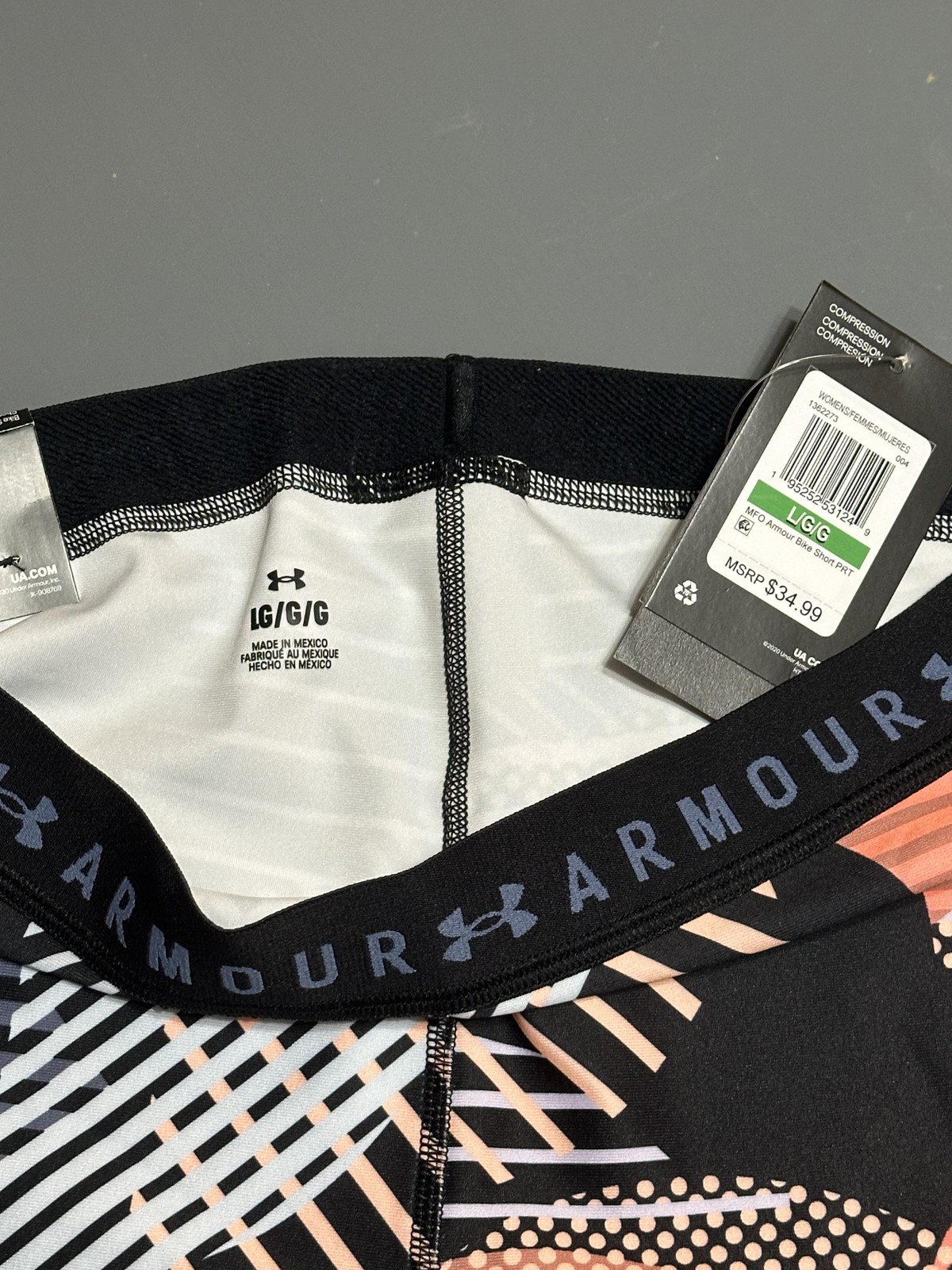 Under Armour Compression Bike Shorts Womens Large Geo Print NWT Activewear