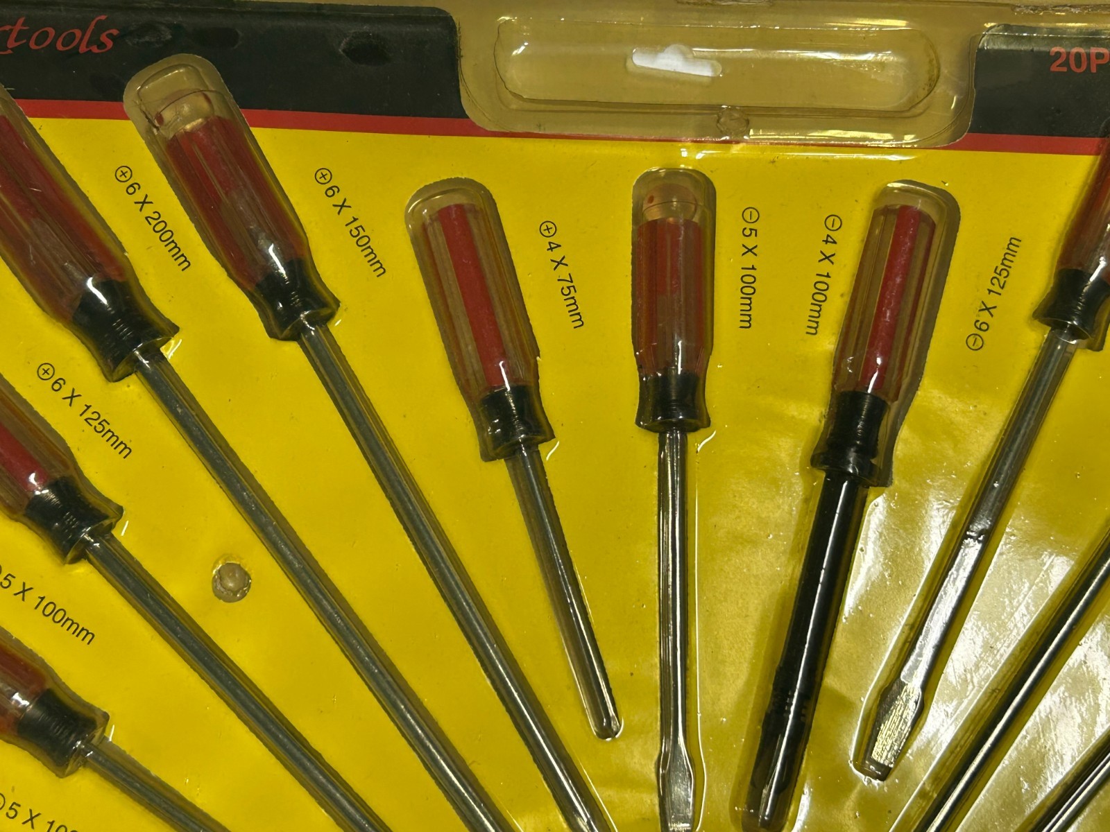 NEW 20-pc screwdriver set - Phillips and Straight head screwdrivers - hand tools