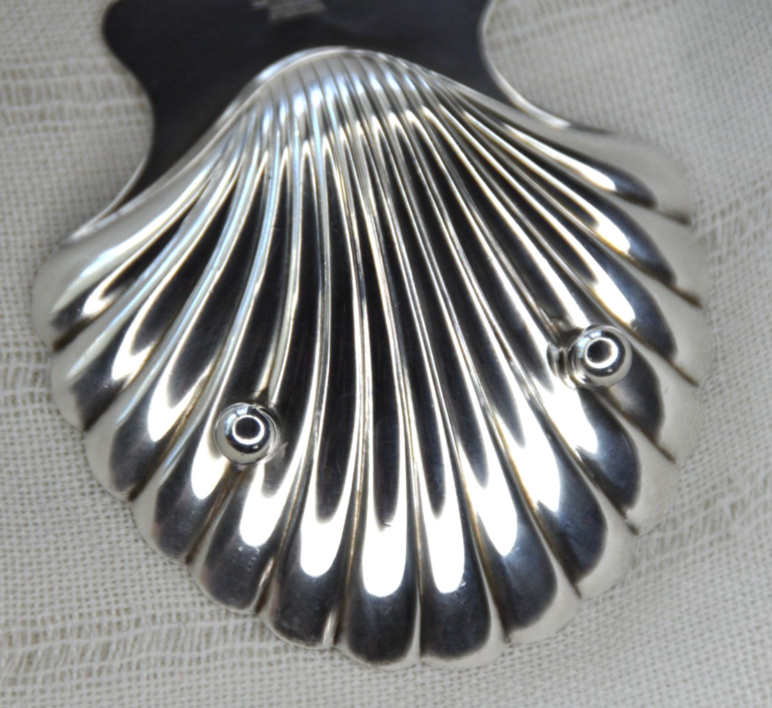 BEAUTIFUL TIFFANY & CO STERLING SILVER SCALLOP SEA SHELL TRINKET DISH