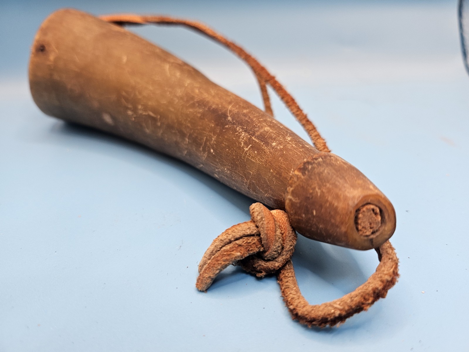 Antique Gun Powder Horn Revolutionary War Era hand carved