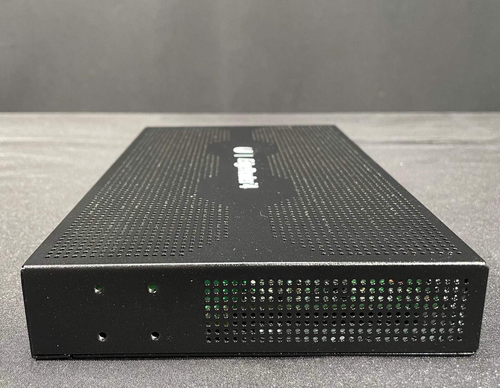 Ubiquiti ER-4 Wired Ethernet Edge Router- Same Day Shipping