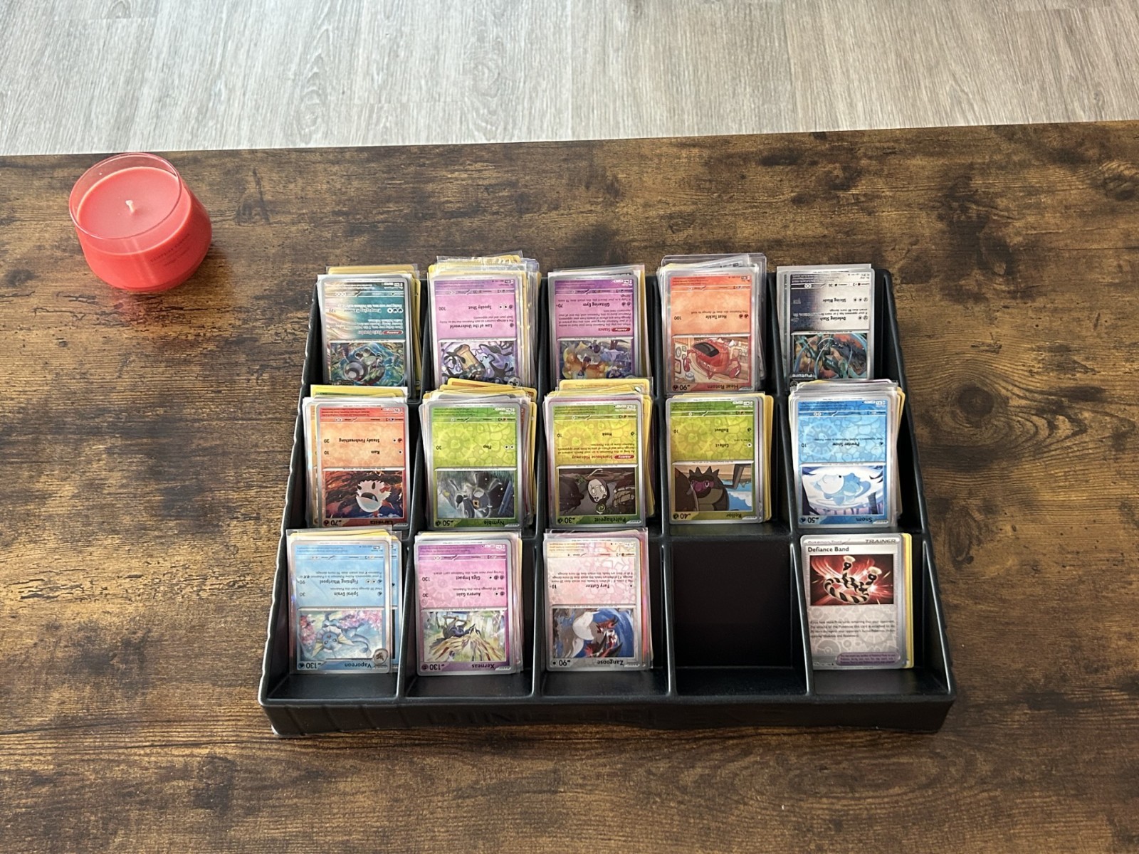 Pokémon TCG Bulk Card Lot - 100 (Featuring HOLO/ REVERSE HOLO +5 Ultra Rare)
