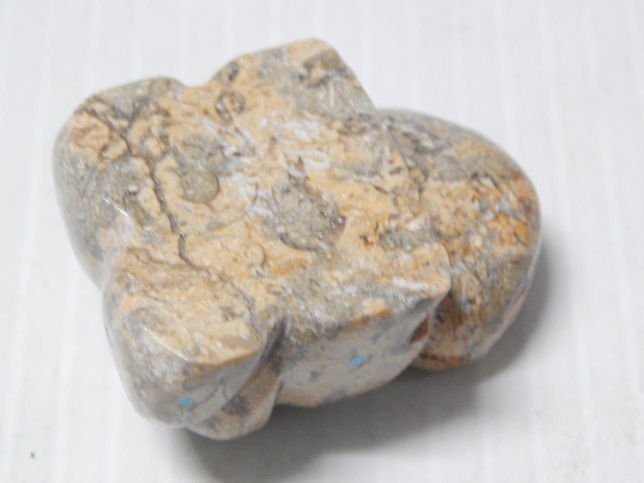 STUNNING VINTAGE ZUNI INDIAN BEAUTIFUL FROG FETISH W/ LOADS OF TURQUOISE INLAY