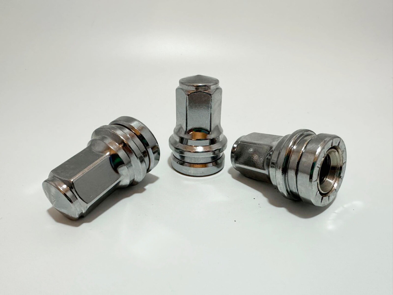 32 OEM Factory Lug Nuts 14x2.0 Flat Washer For Ford 99-02 F-250 F-350 Excursion