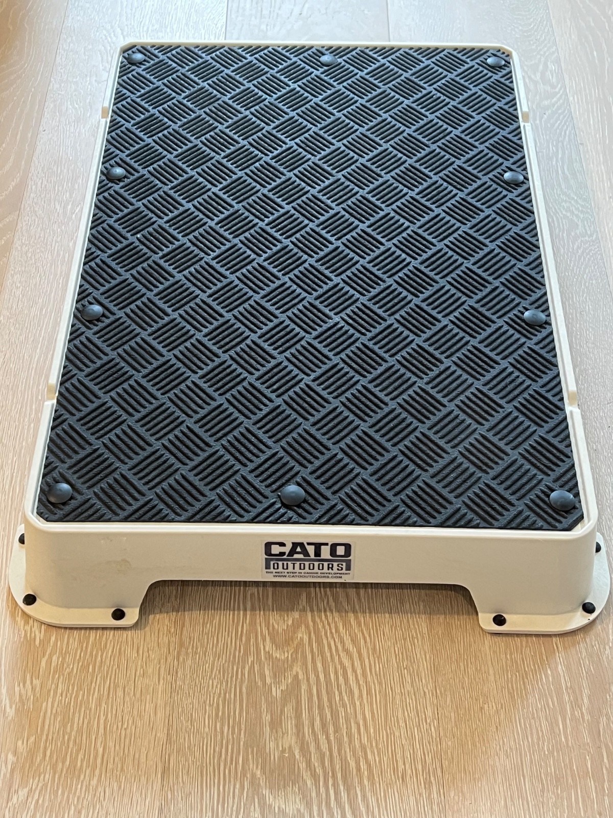 Cato Board Dog Training Platform