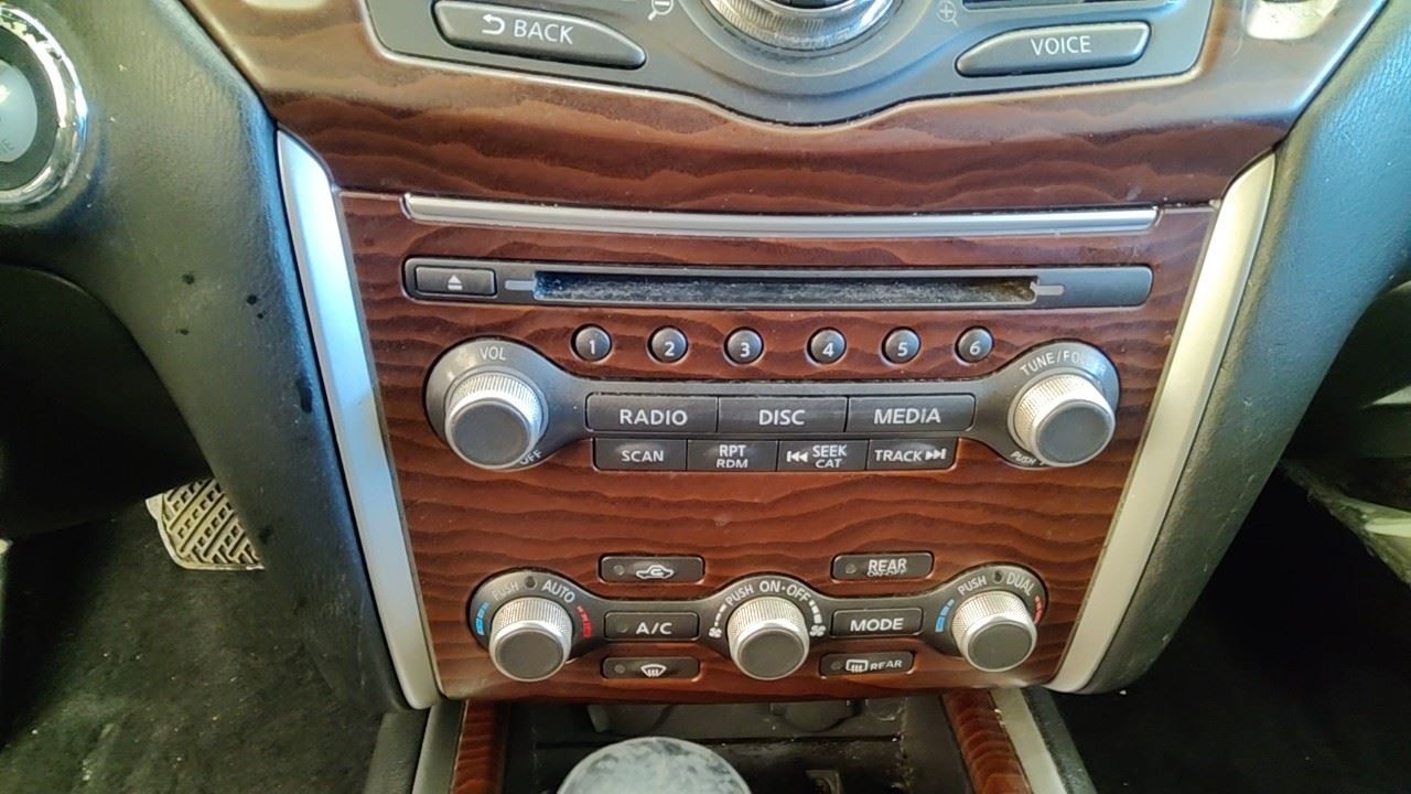 (LOCAL PICKUP ONLY) Roof Glass Front Moveable Fits 13-20 PATHFINDER 7022791