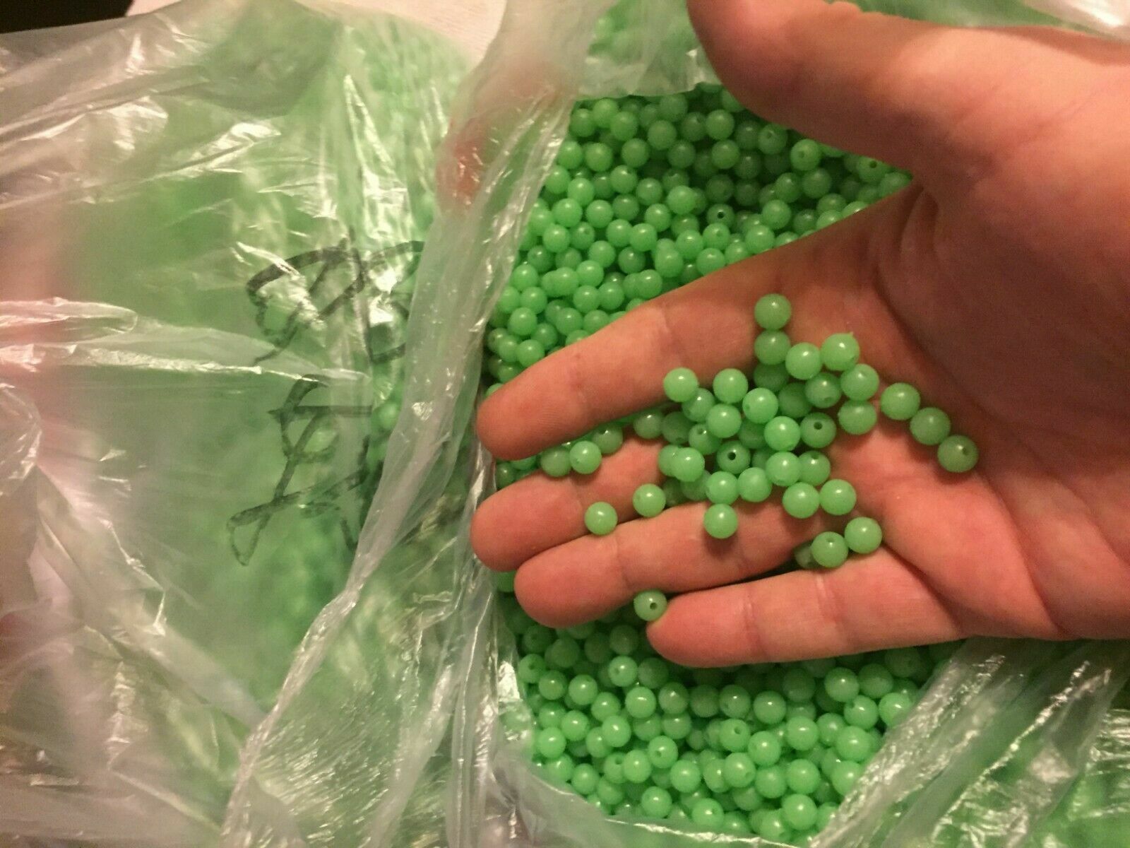 8mm SOFT LUMINOUS GREEN INLINE FISHING BEADS (250 Piece) BULK - SINKER STOPS