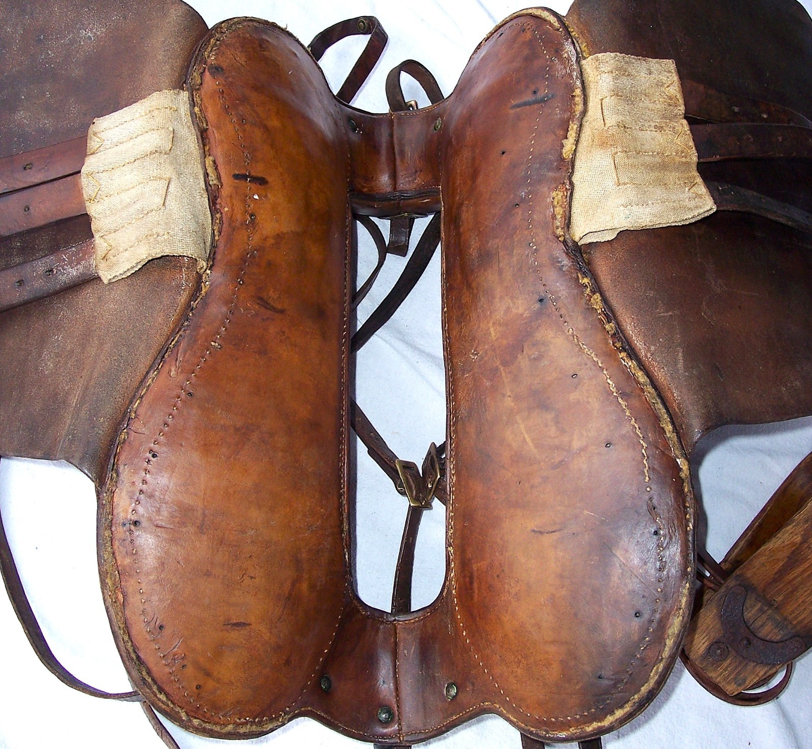 Antique US Cavalry Saddle Brass US Conchos Military McClellan 11" Seat Marked
