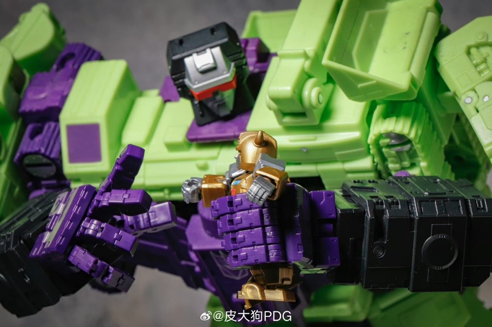 NEWBEE NB-02 Devastator Hand Upgrade Kit ABS Accessories