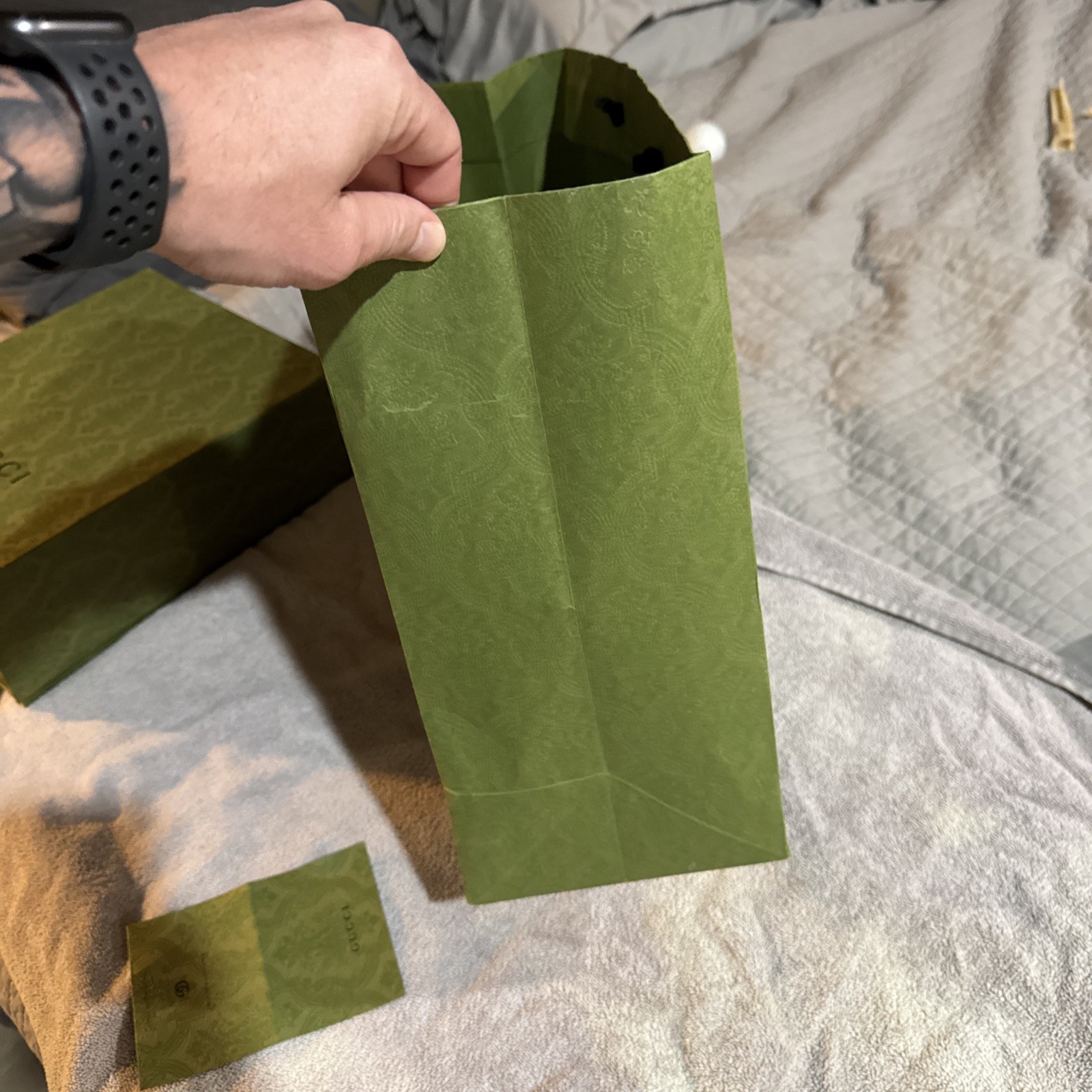 Authentic Gucci Large Magnetic Gift Box14.25 x 11 x 4.7/8” See Photos and BAG