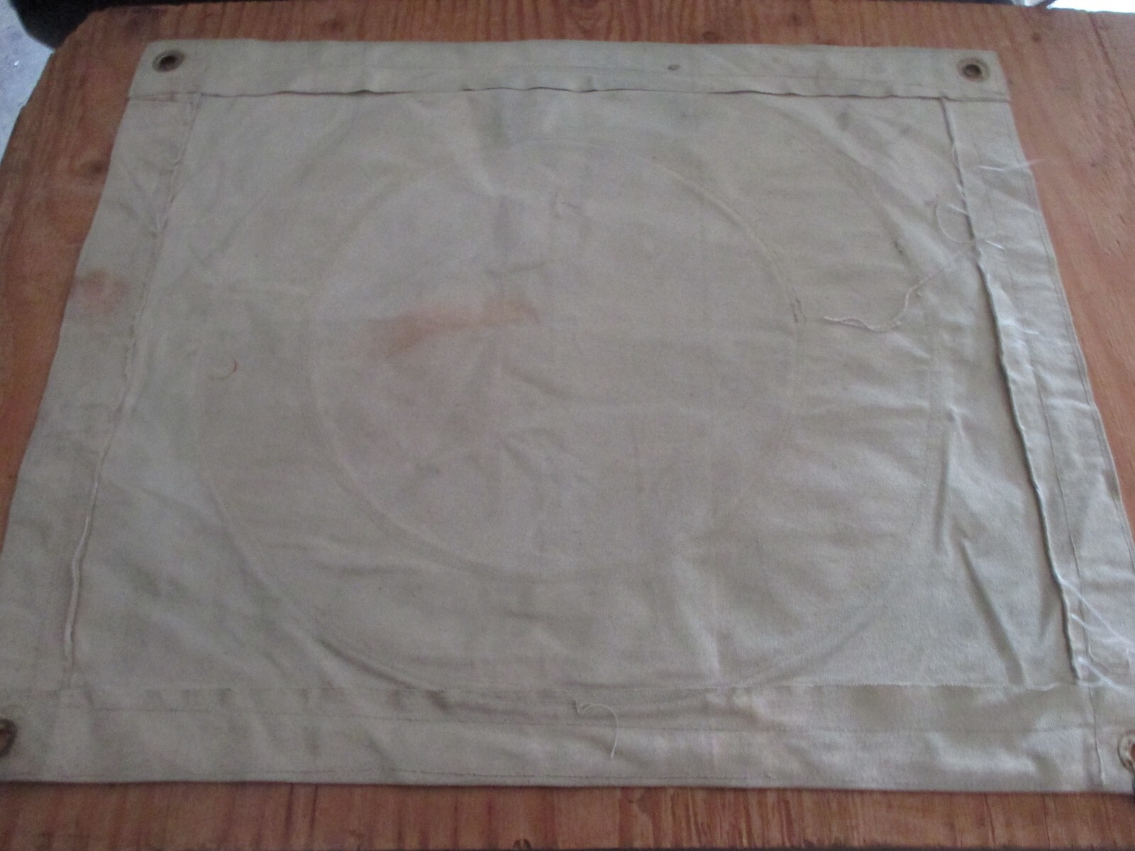 1930'S USS MACON AIRSHIP ZRS-5 MAN ON THE FLYING TRAPZEE READY ROOM FLAG