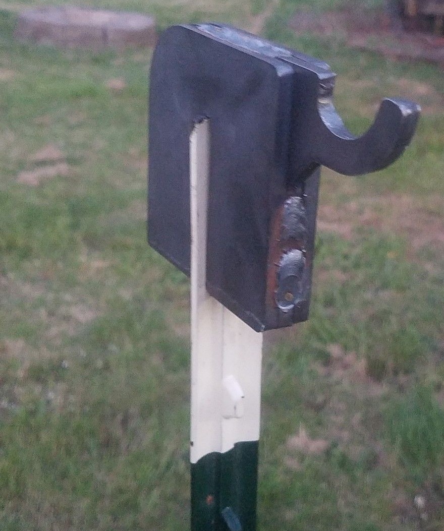 AR 500 T post steel target hanger hook (1-Single)