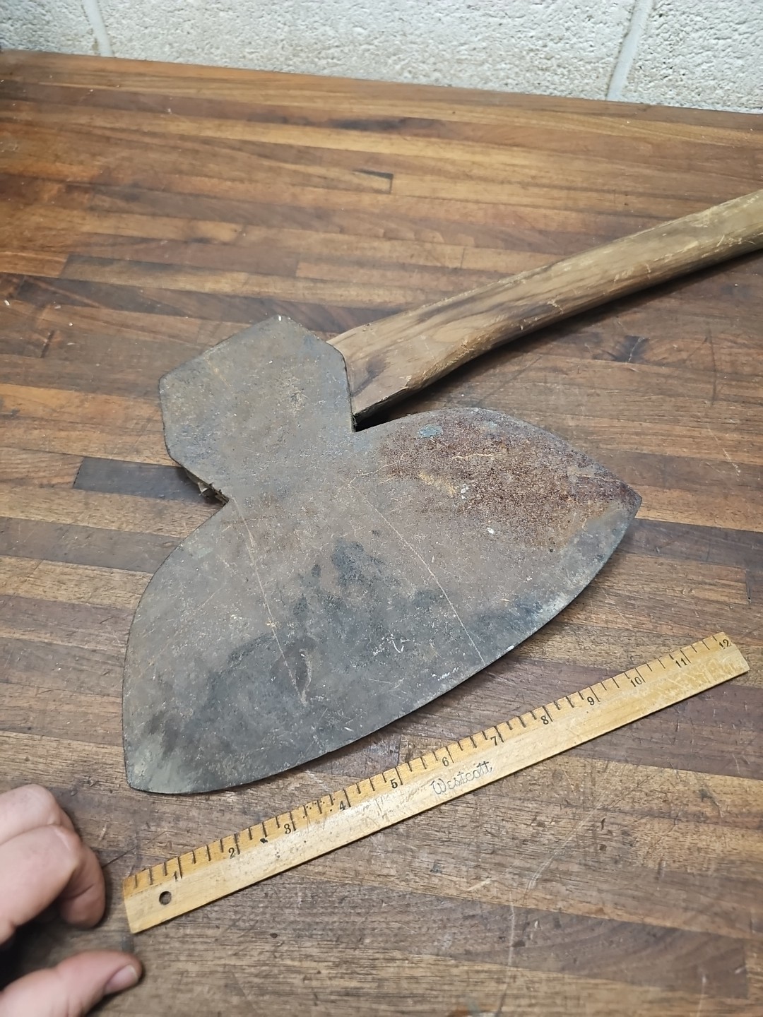 R23- Antique Broad Axe 6 lb 12 oz