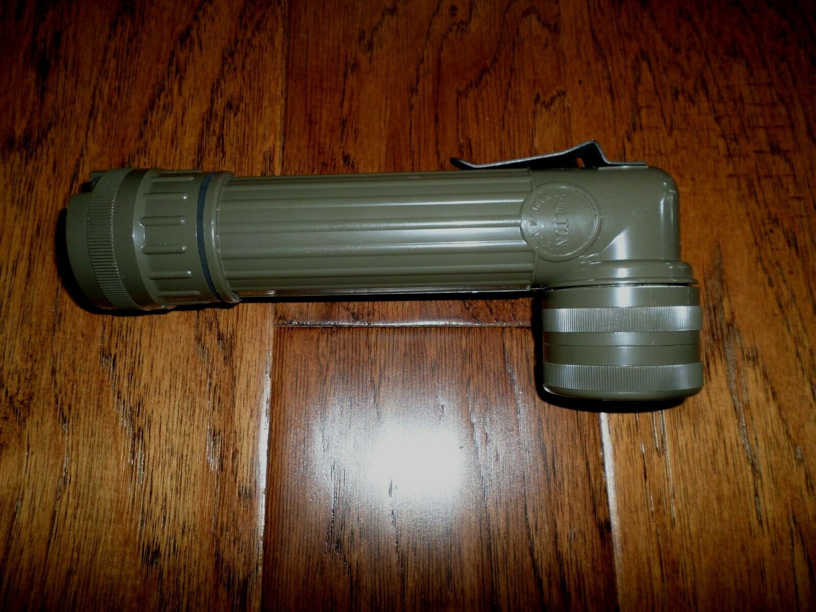 U.S MILITARY ISSUE ANGLE HEAD FLASHLIGHT FULTON MX-991/U OD GREEN U.S.A MADE NEW