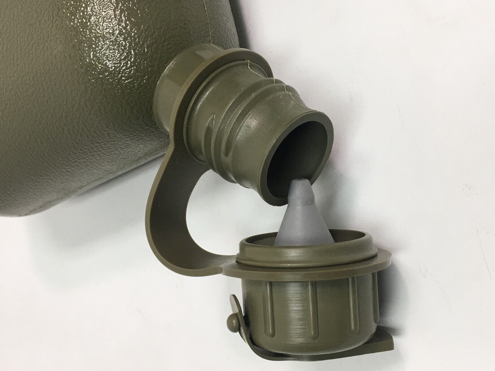 NOS US Military 2 Quart Collapsible Water Canteen 2 QT Bladder w M-1 NBC Cap NEW