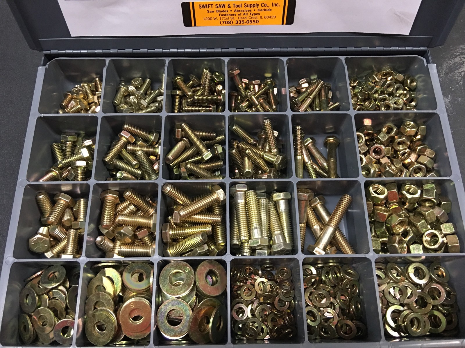 980pcs ASSORTMENT- GRADE 8 BOLT, NUT, WASHER, & LOCK WASHER FINE THREAD