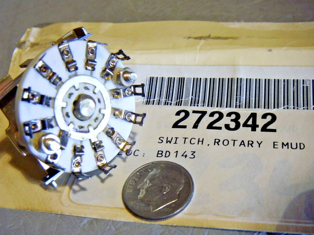 CRL Rotary Switch SPDT Ceramic 2 Position 1.29" Diameter Base