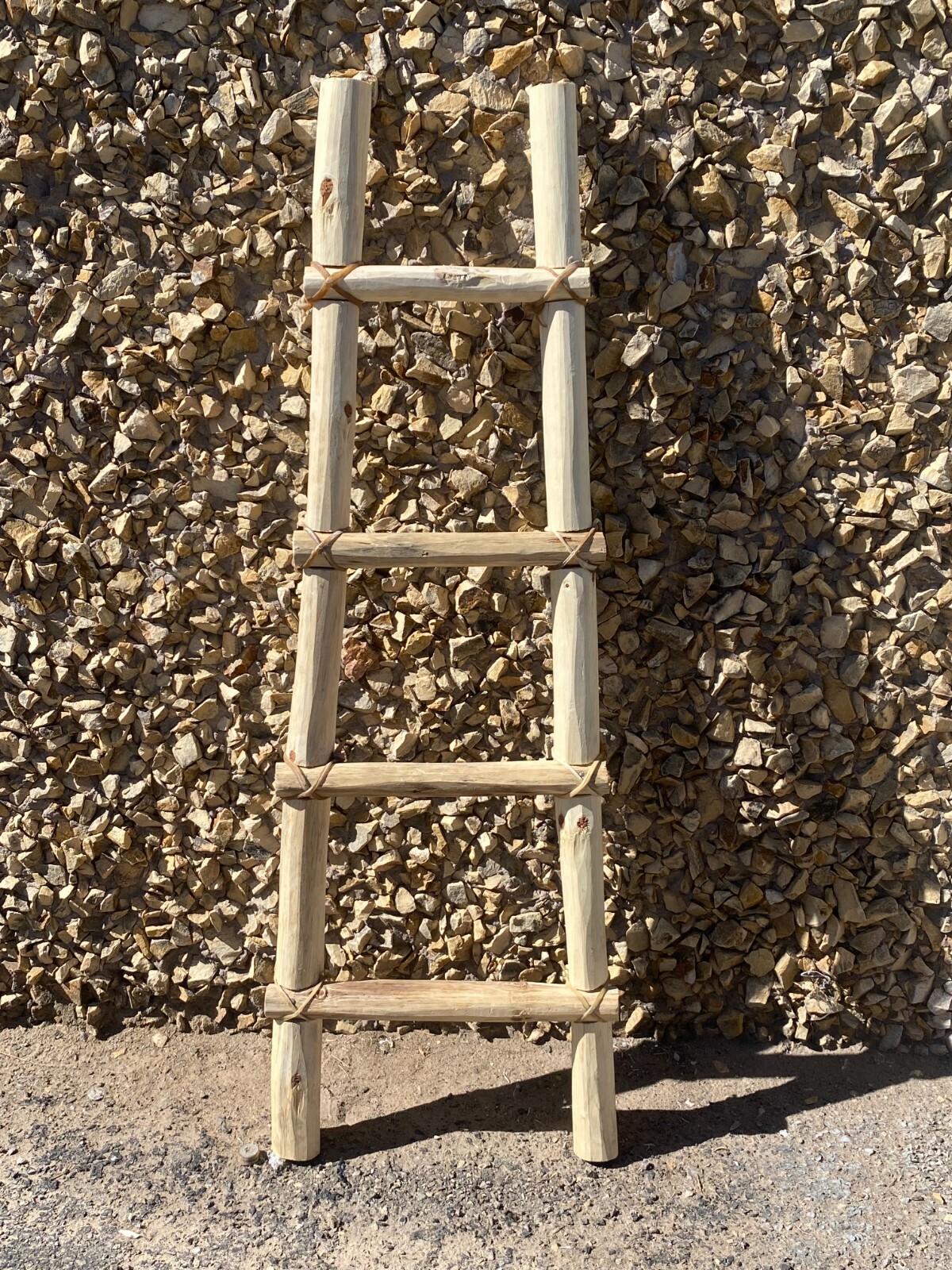 KIVA LADDER, TARAHUMARA 4 FEET TALL,RUSTIC DECOR, BLANKET LADDER ,MADE IN MEXICO